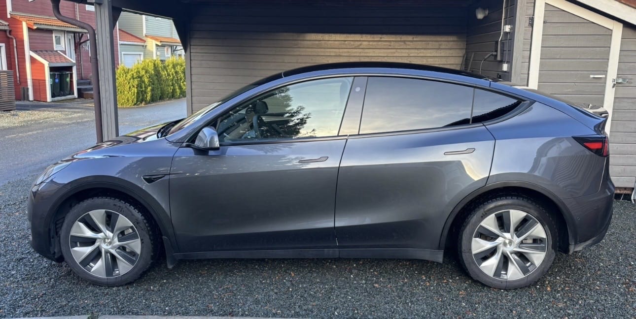 Tesla Model Y Long Range med Aircondition