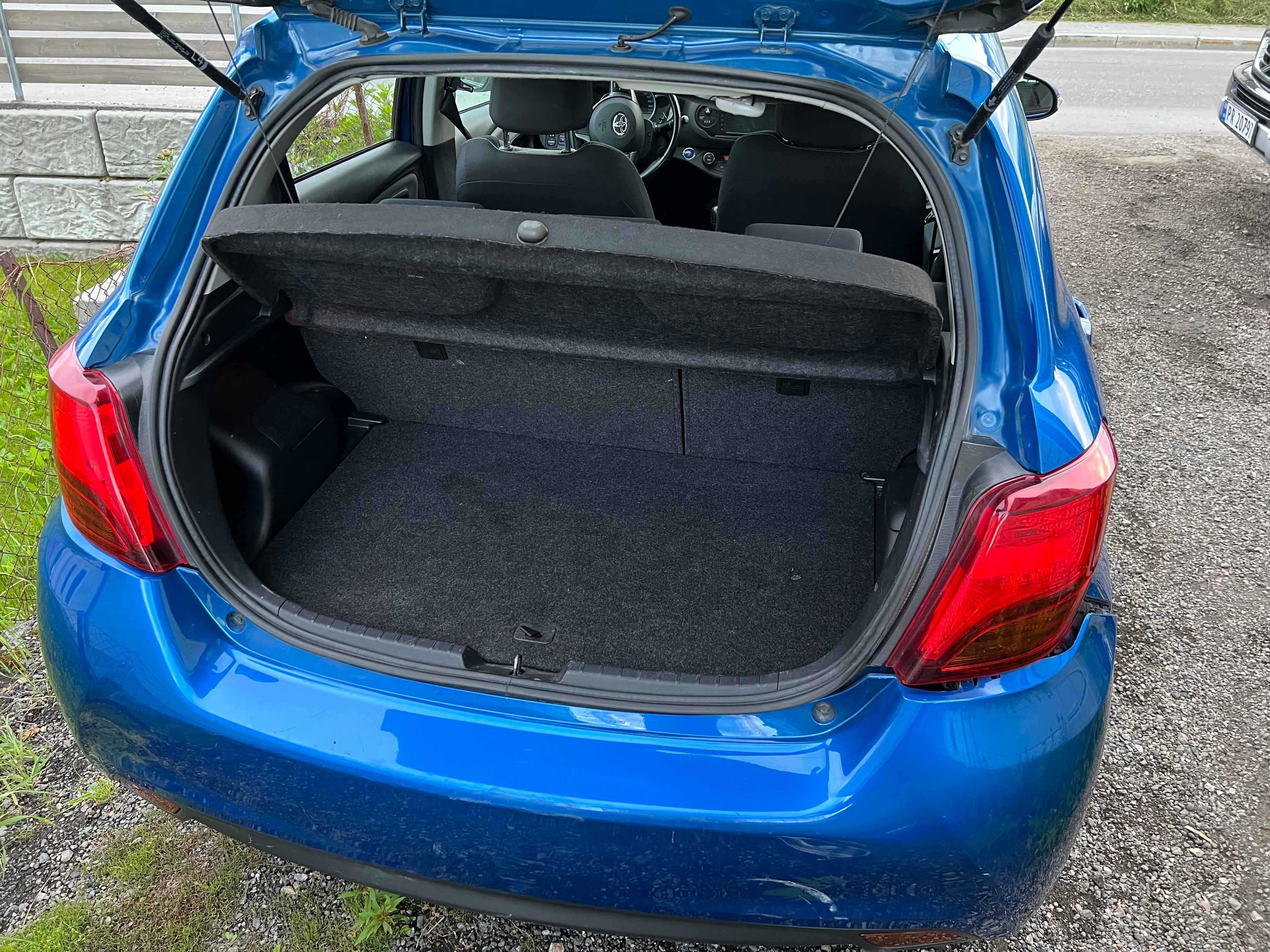 Toyota Yaris med Bilradio