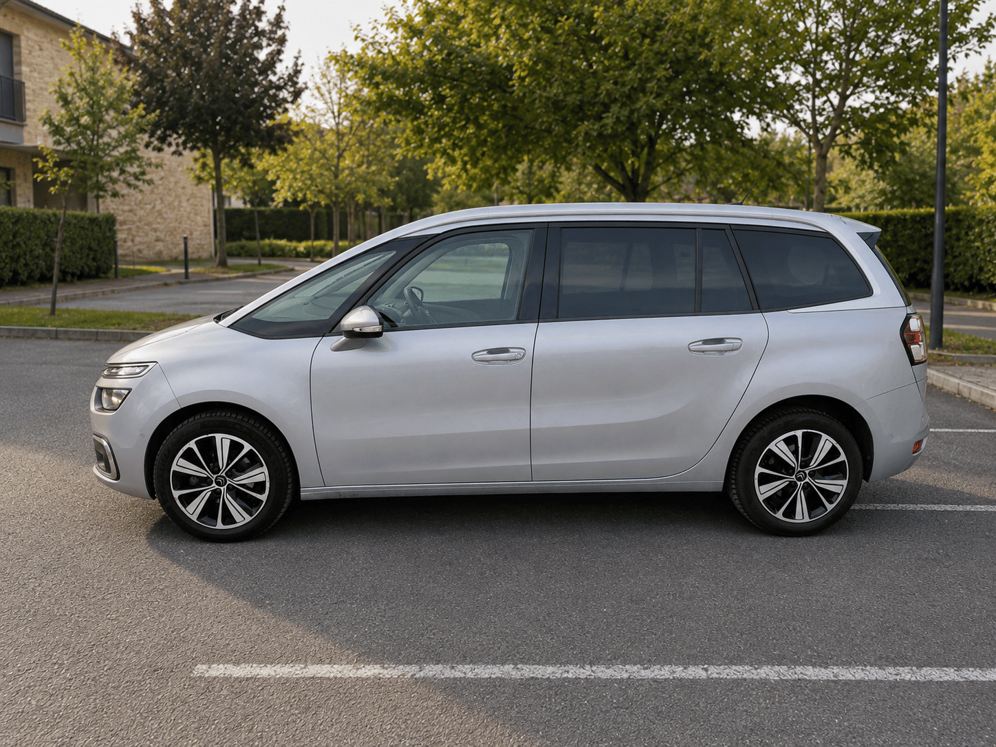 Citroen C4 Grand Spacetourer avec Climatisation