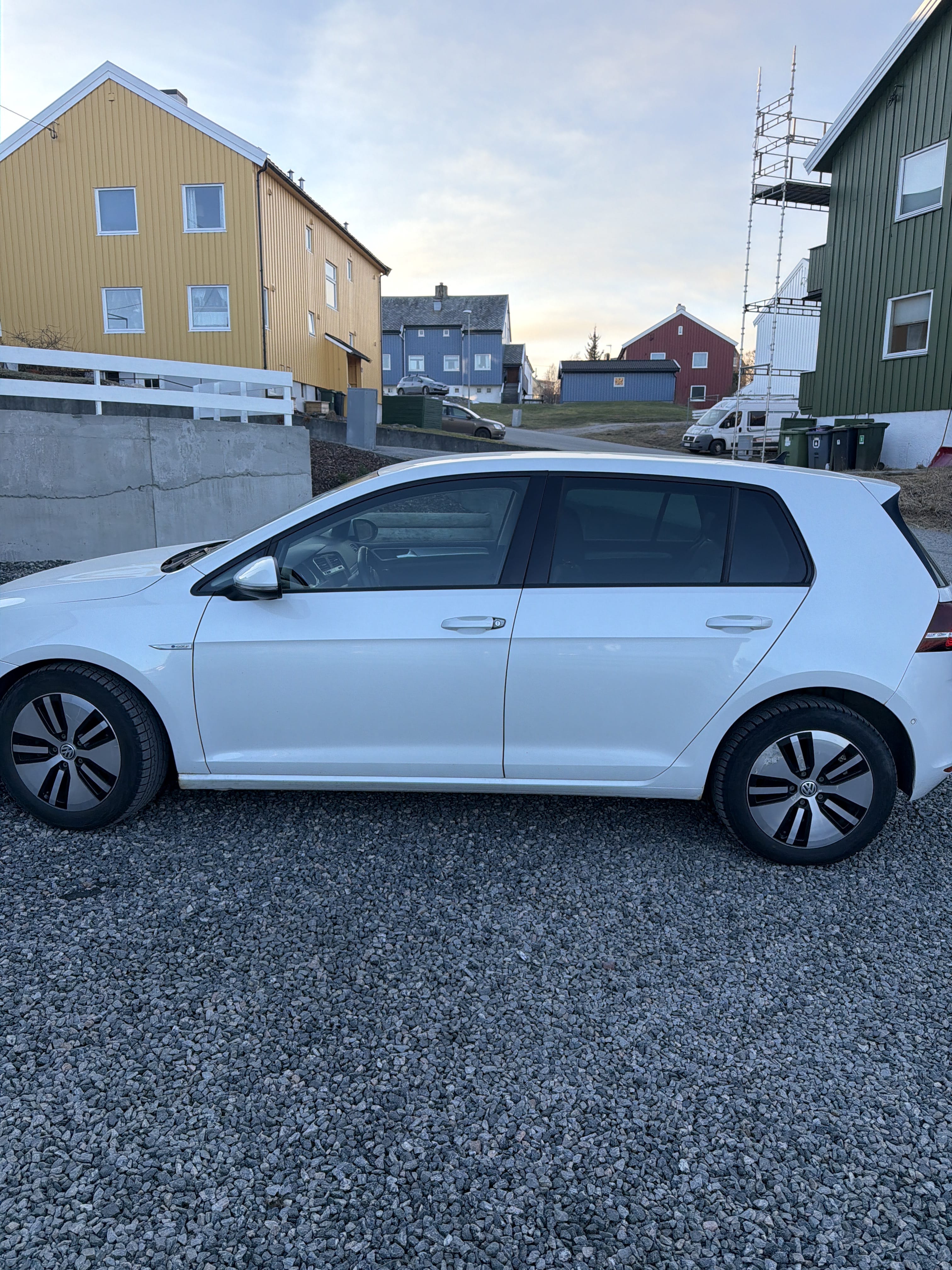 Volkswagen e-Golf, 2016, Elektrisk, automatisk