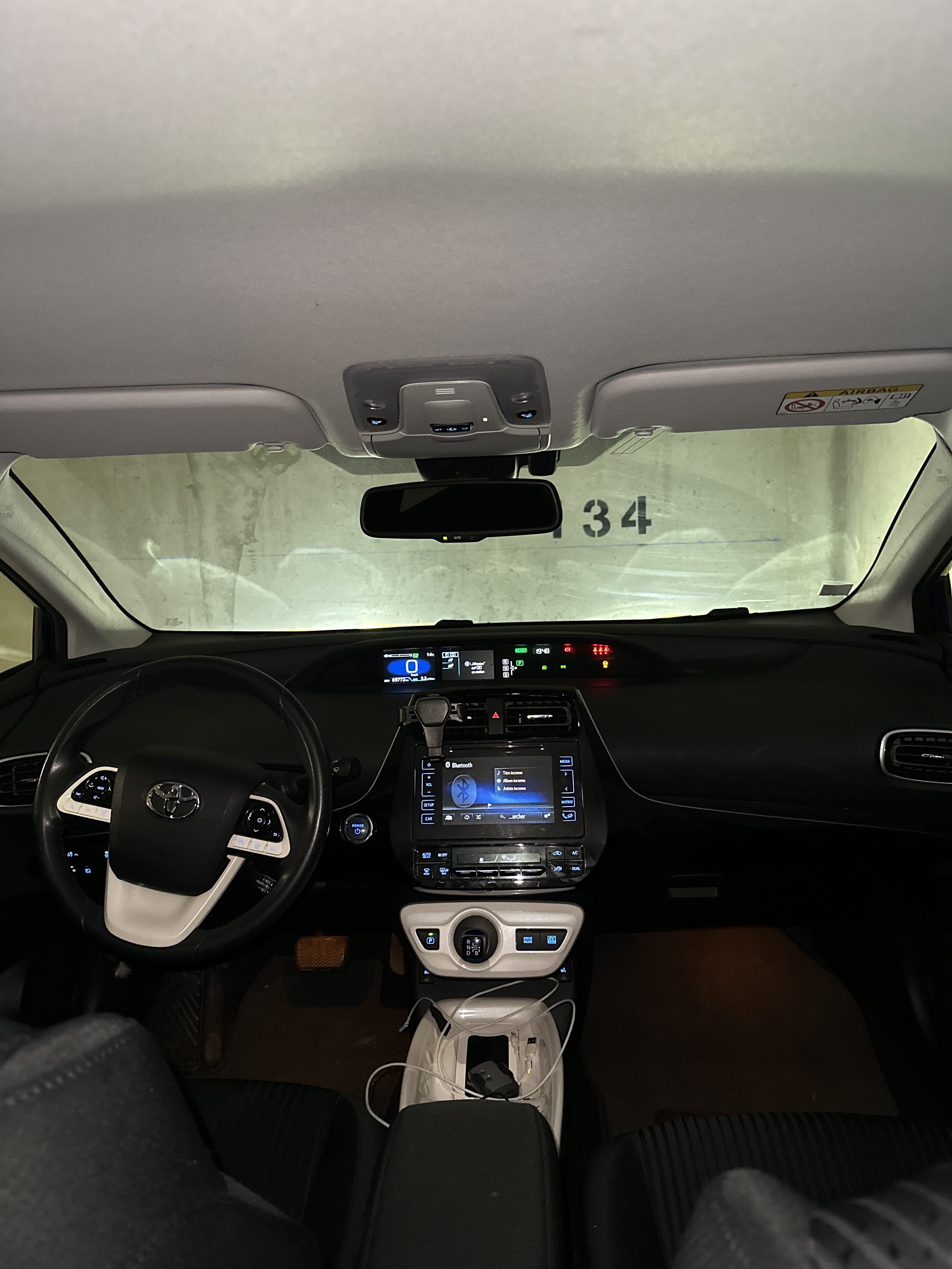 Toyota Prius Hybride avec Quatre roues motrices