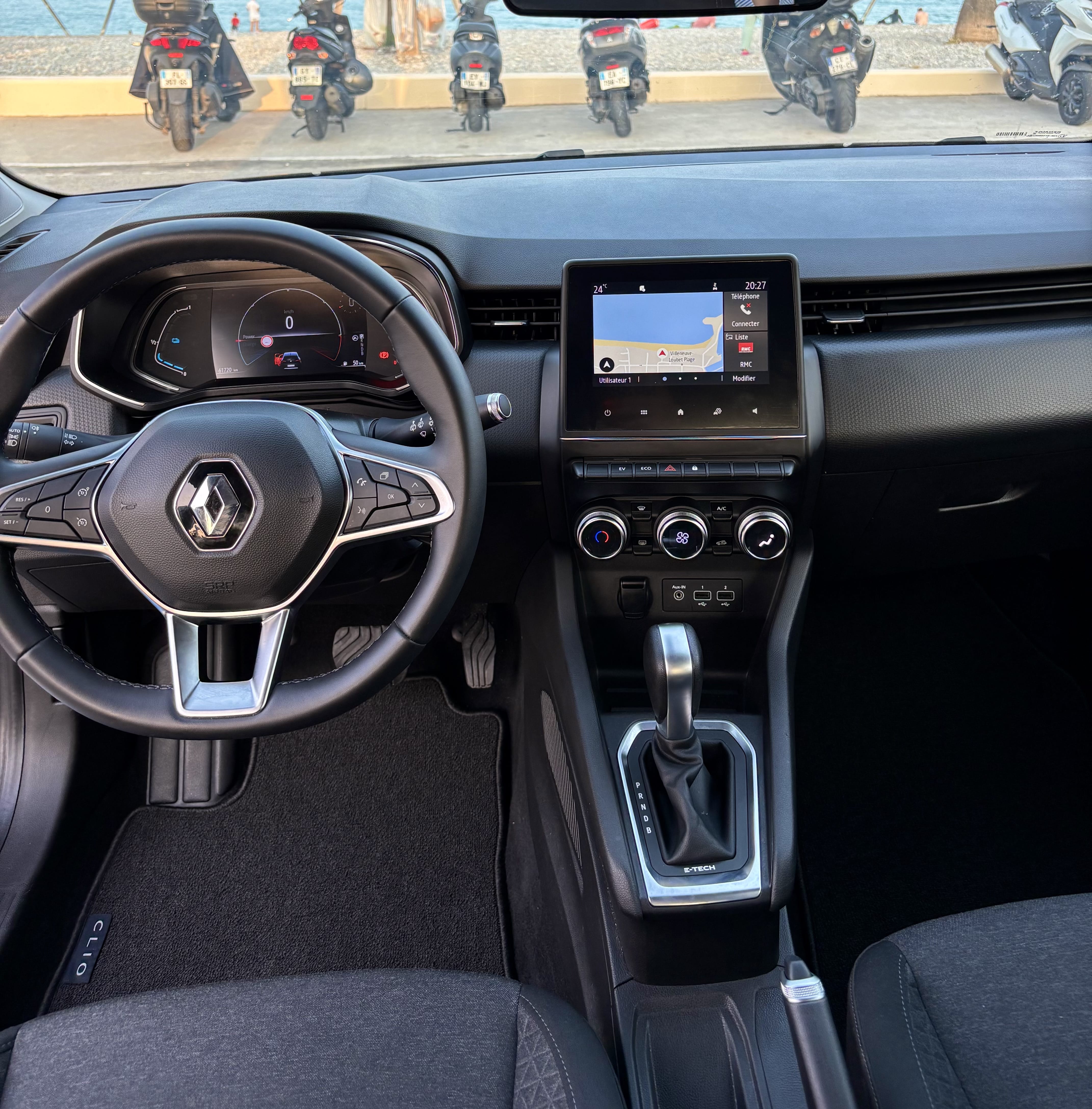 Renault Clio E-tech  Renault Clio 5 Hybride Automatique 140ch | Full Options | Économe | Flexibilité horaire avec Régulateur de vitesse