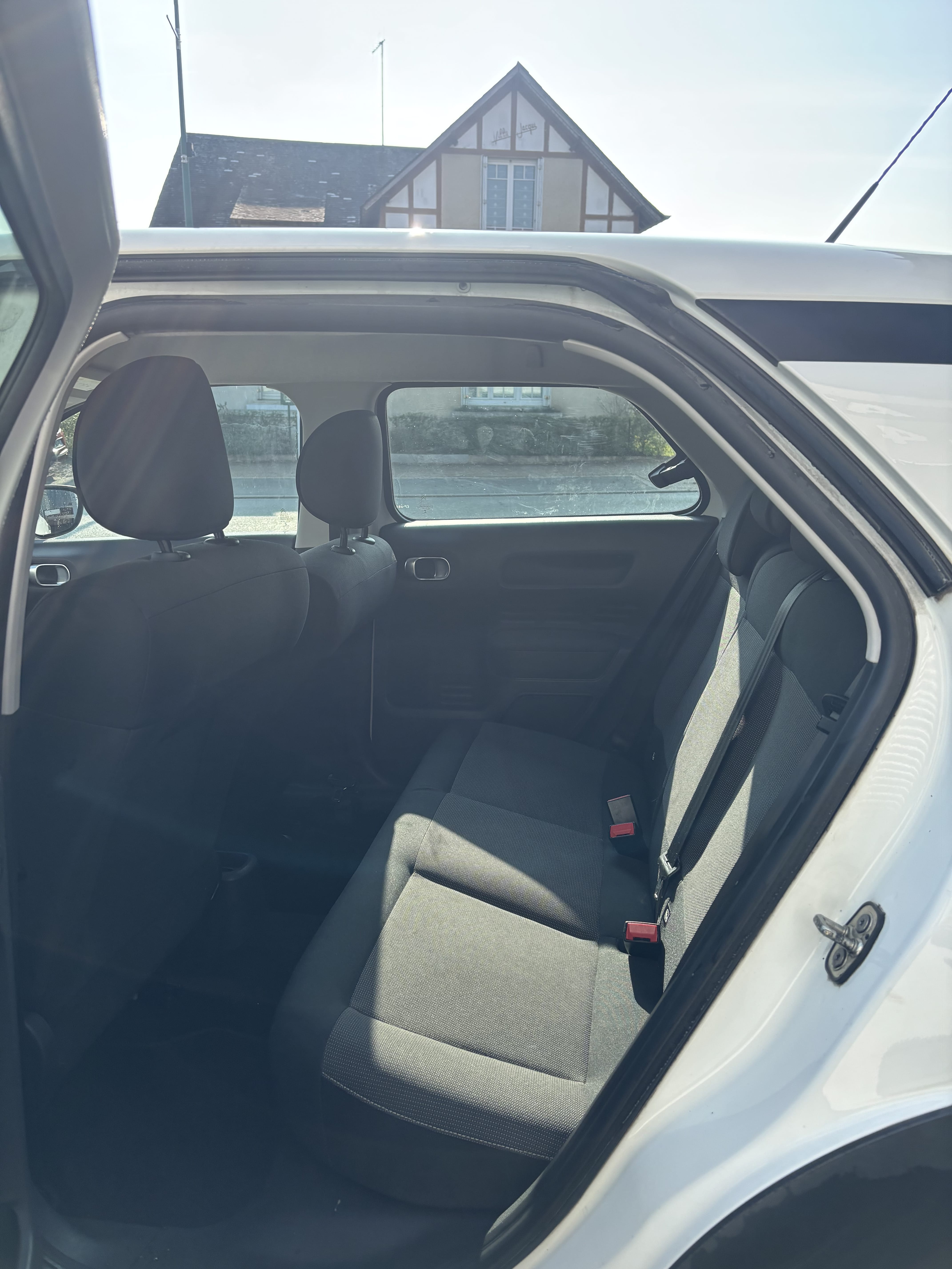 Citroen C4 Cactus avec Port USB