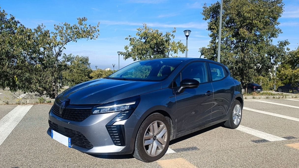 Renault Clio, 2024, Essence 95