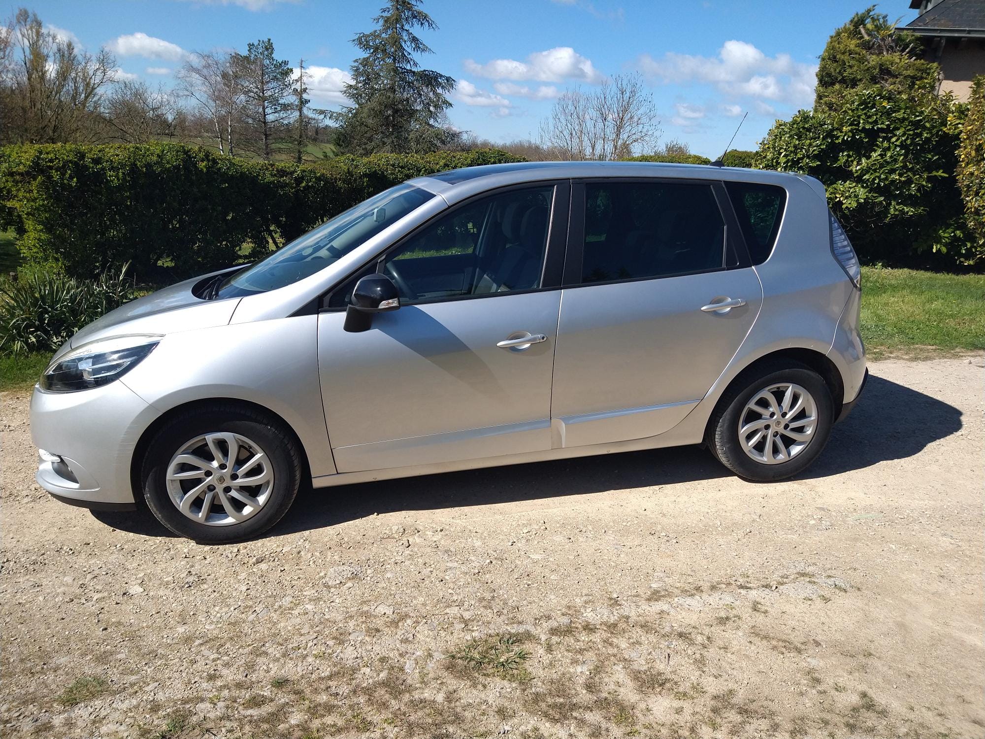 Renault Scenic avec Climatisation