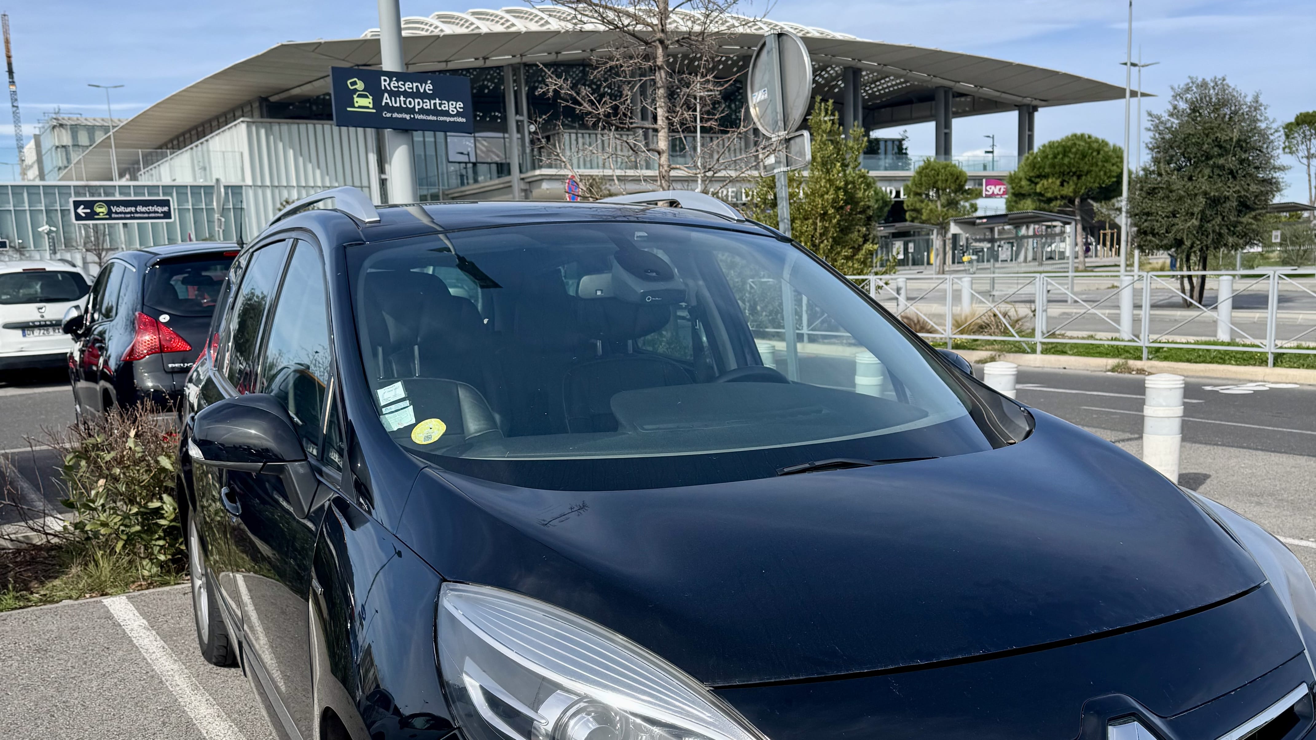 Renault Grand Scenic Initiale Paris, 2013, Diesel, automatic, 7 seats