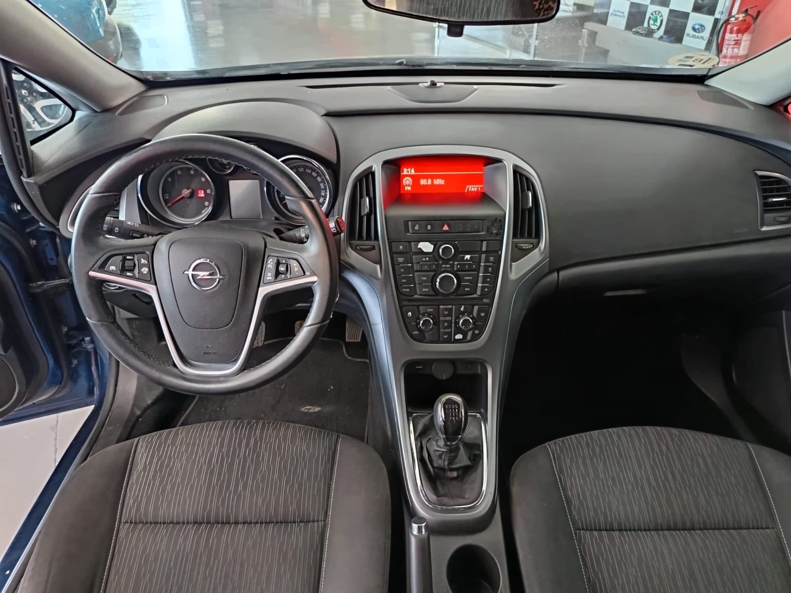 Opel Astra con Audio Bluetooth