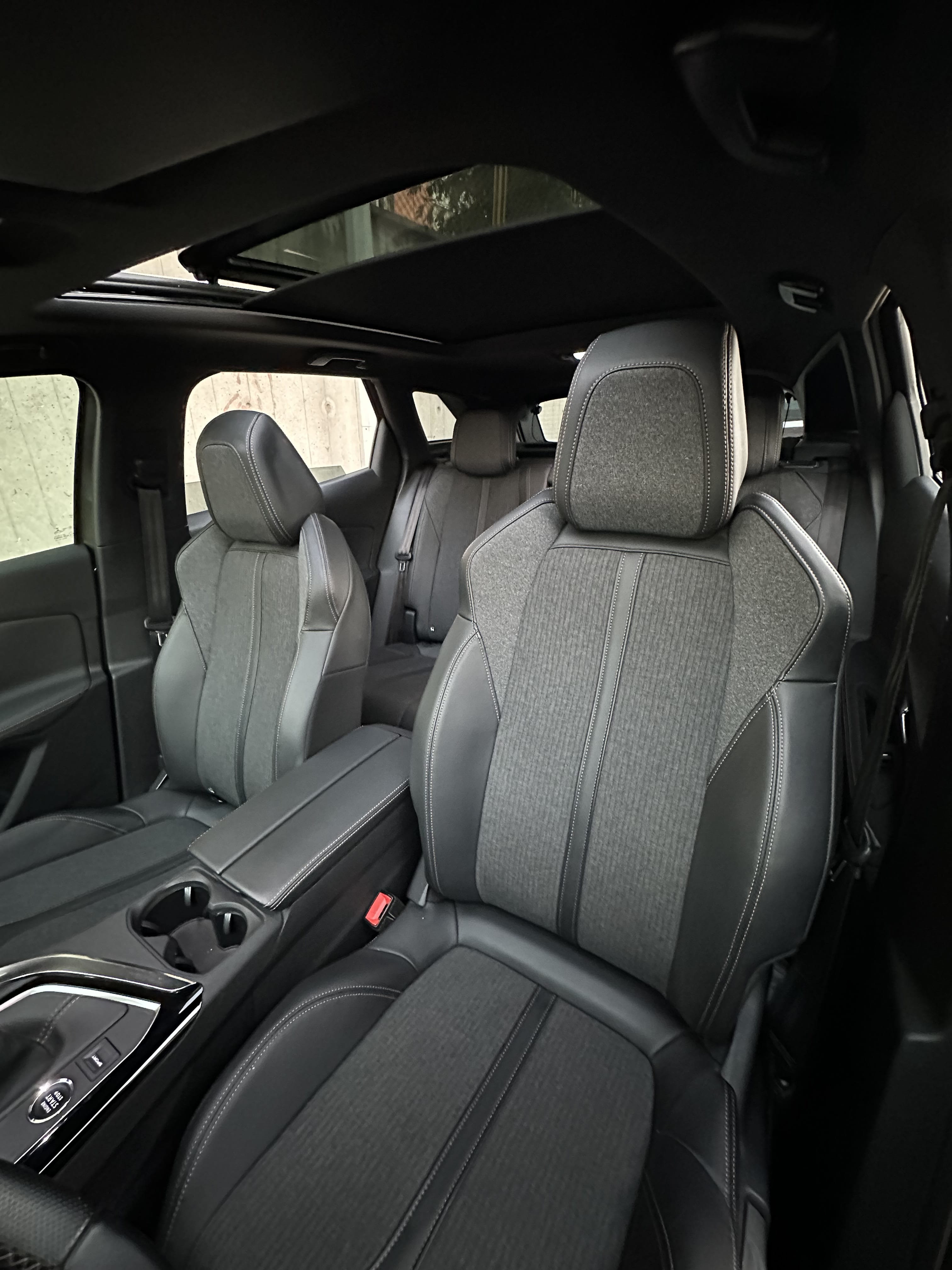 Peugeot 3008 avec Siège bébé