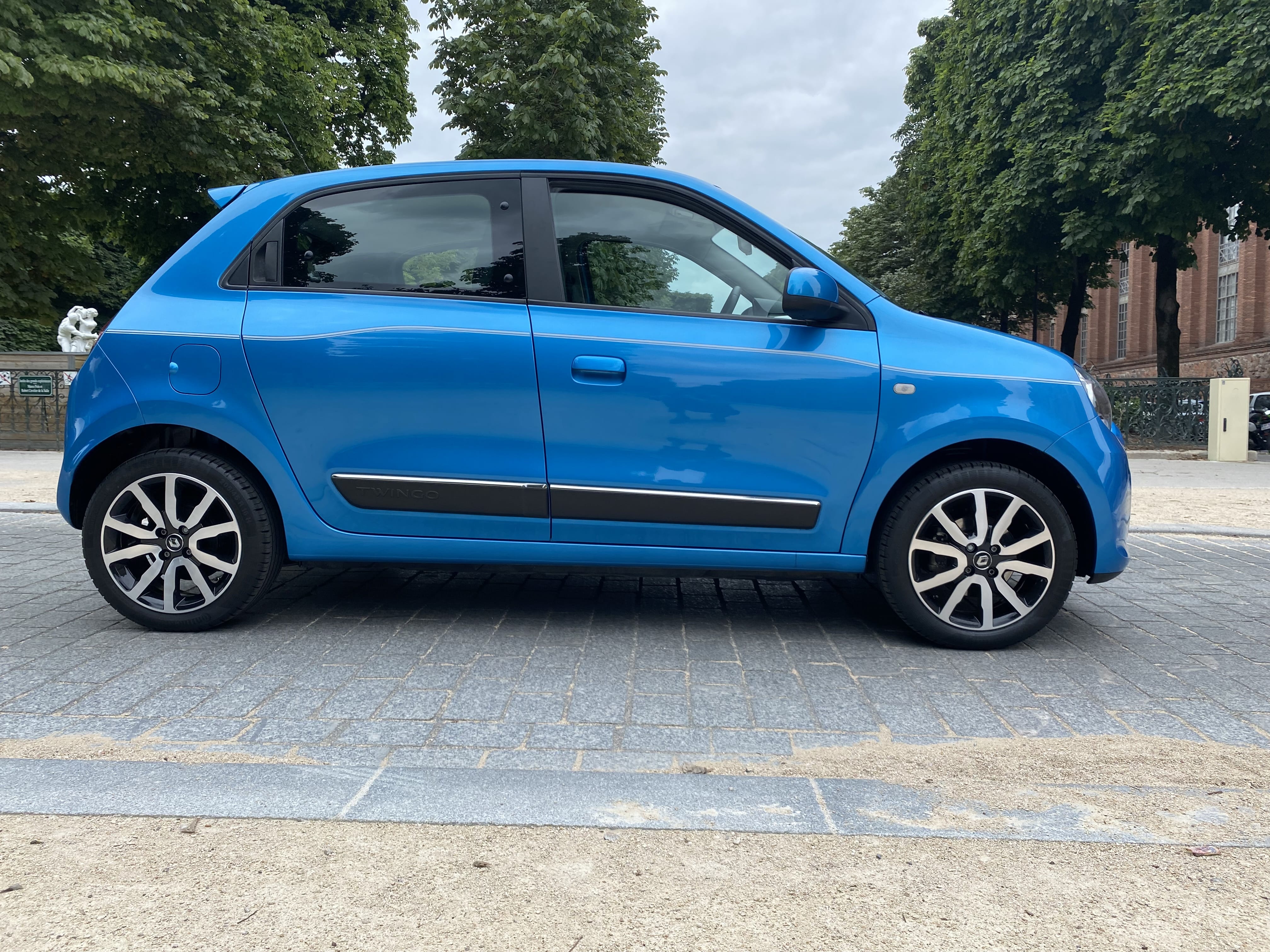 Renault Twingo Parking réservé  / 90cv / Bluetooth  / avec Climatisation