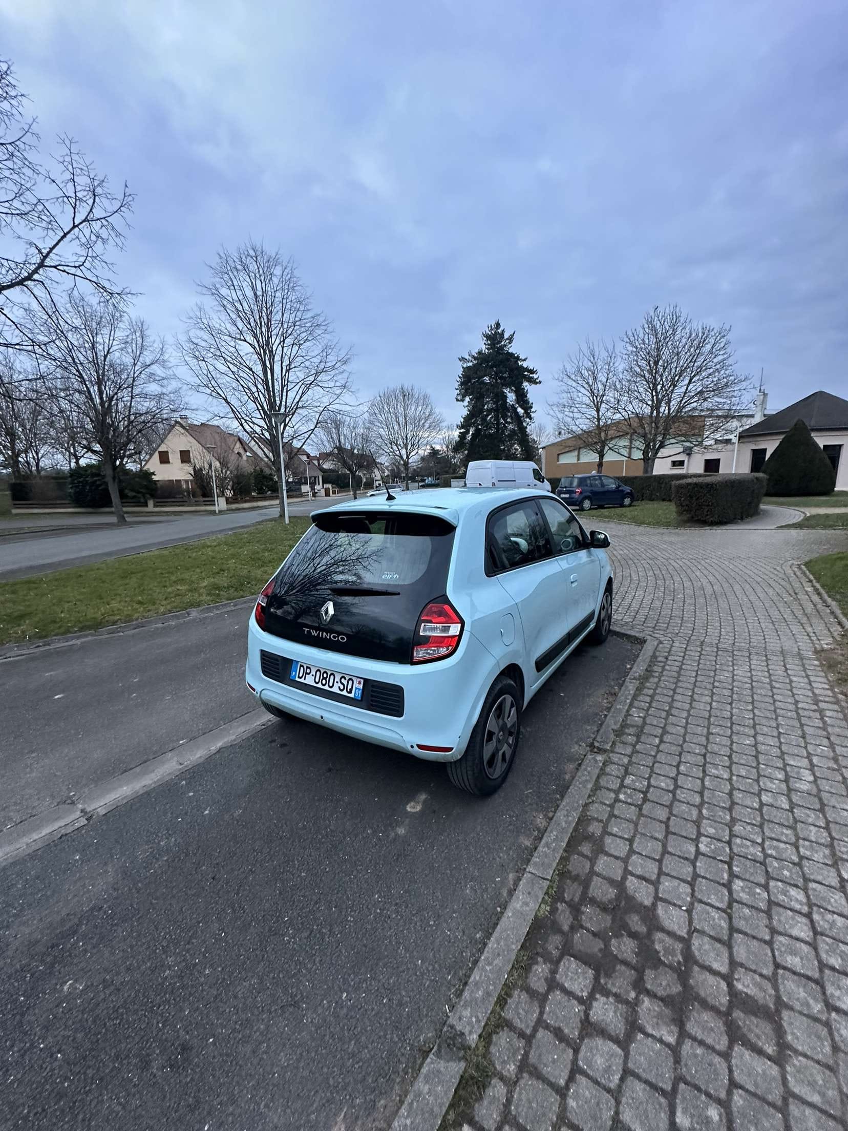 Renault Twingo III avec Régulateur de vitesse