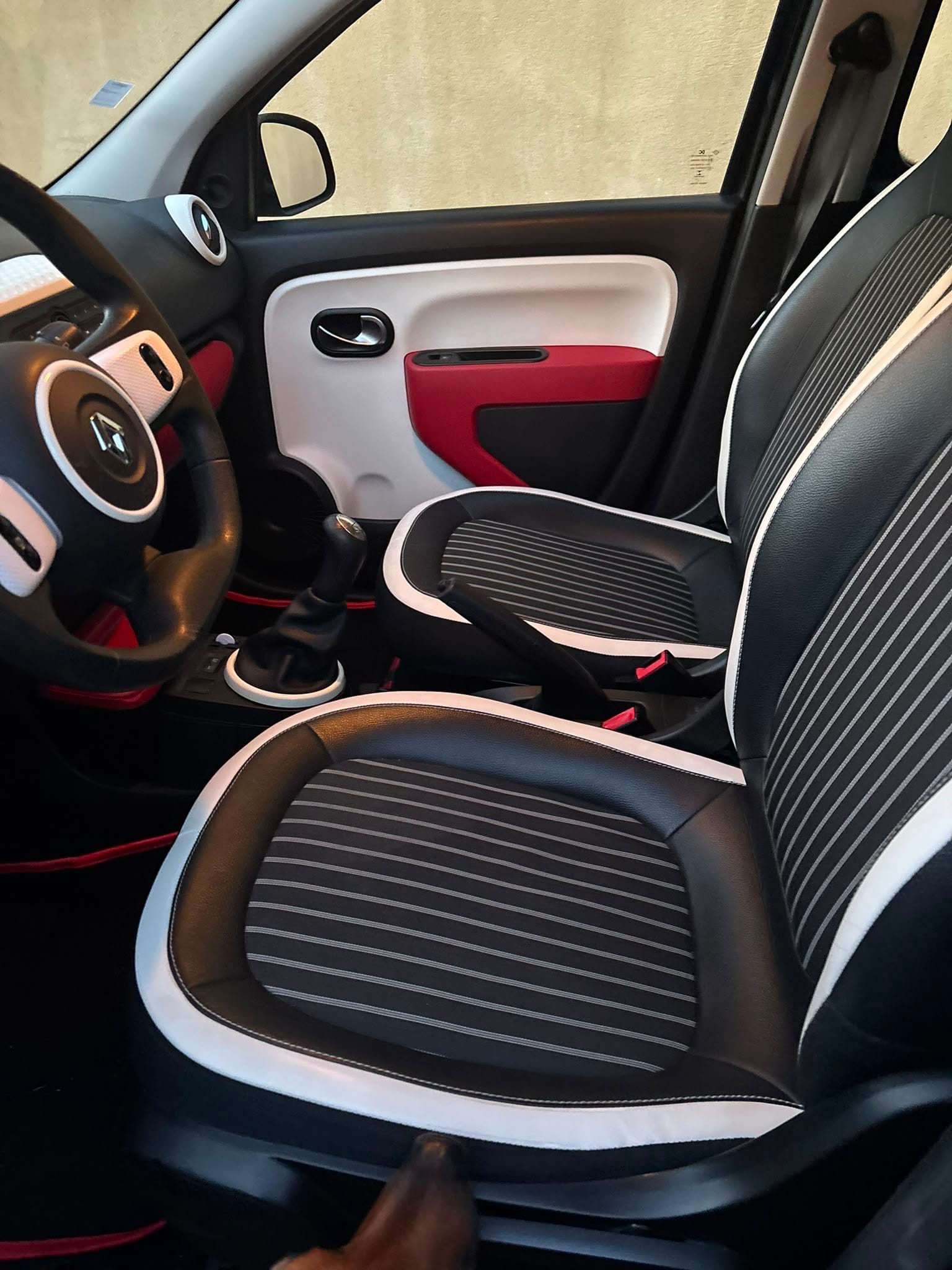 Renault Twingo III avec Régulateur de vitesse