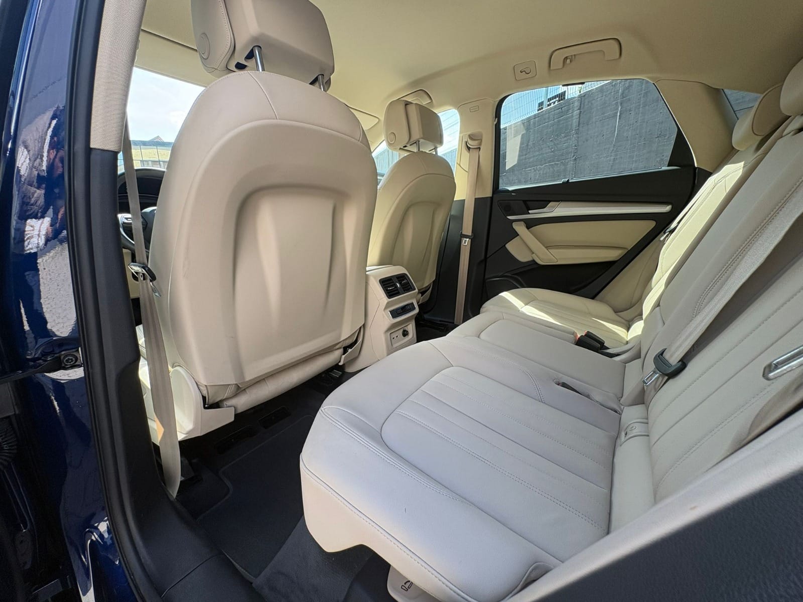 Audi Q5 Sportback Premium 2.0 con Control de velocidad
