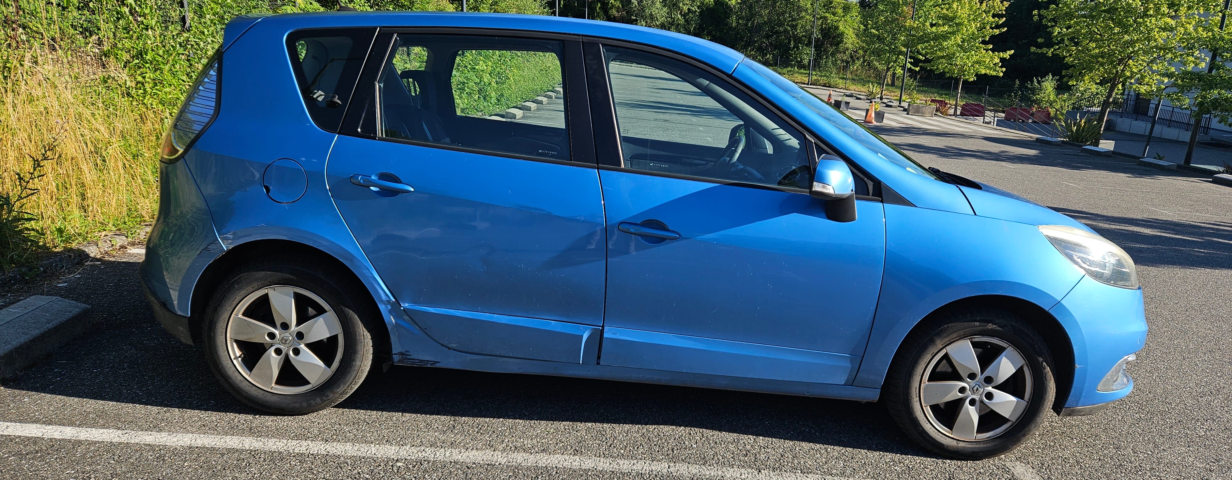 Renault Scenic 1.5 DCI avec GPS