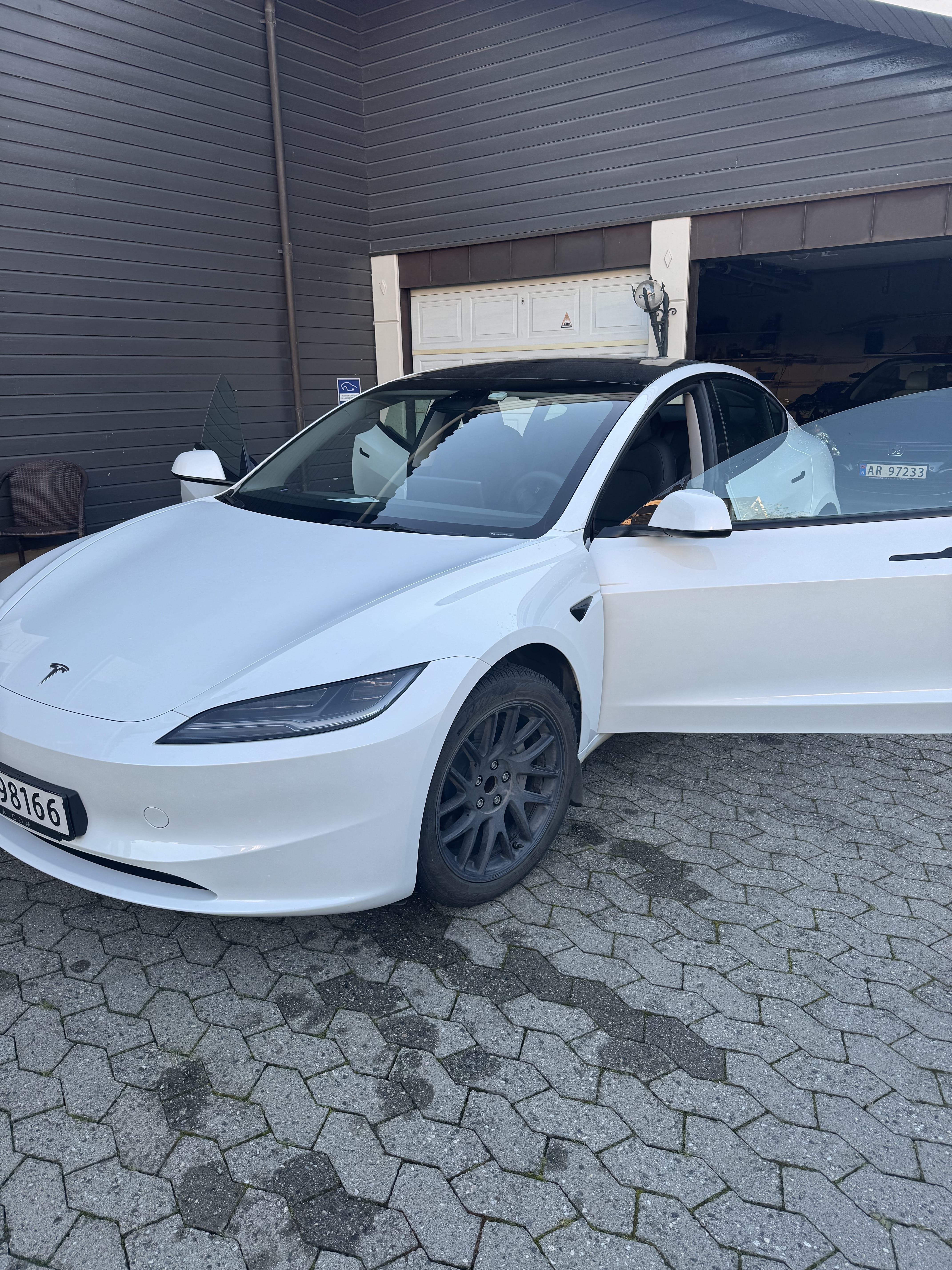 Tesla Model 3, 2024, Elektrisk, automatisk