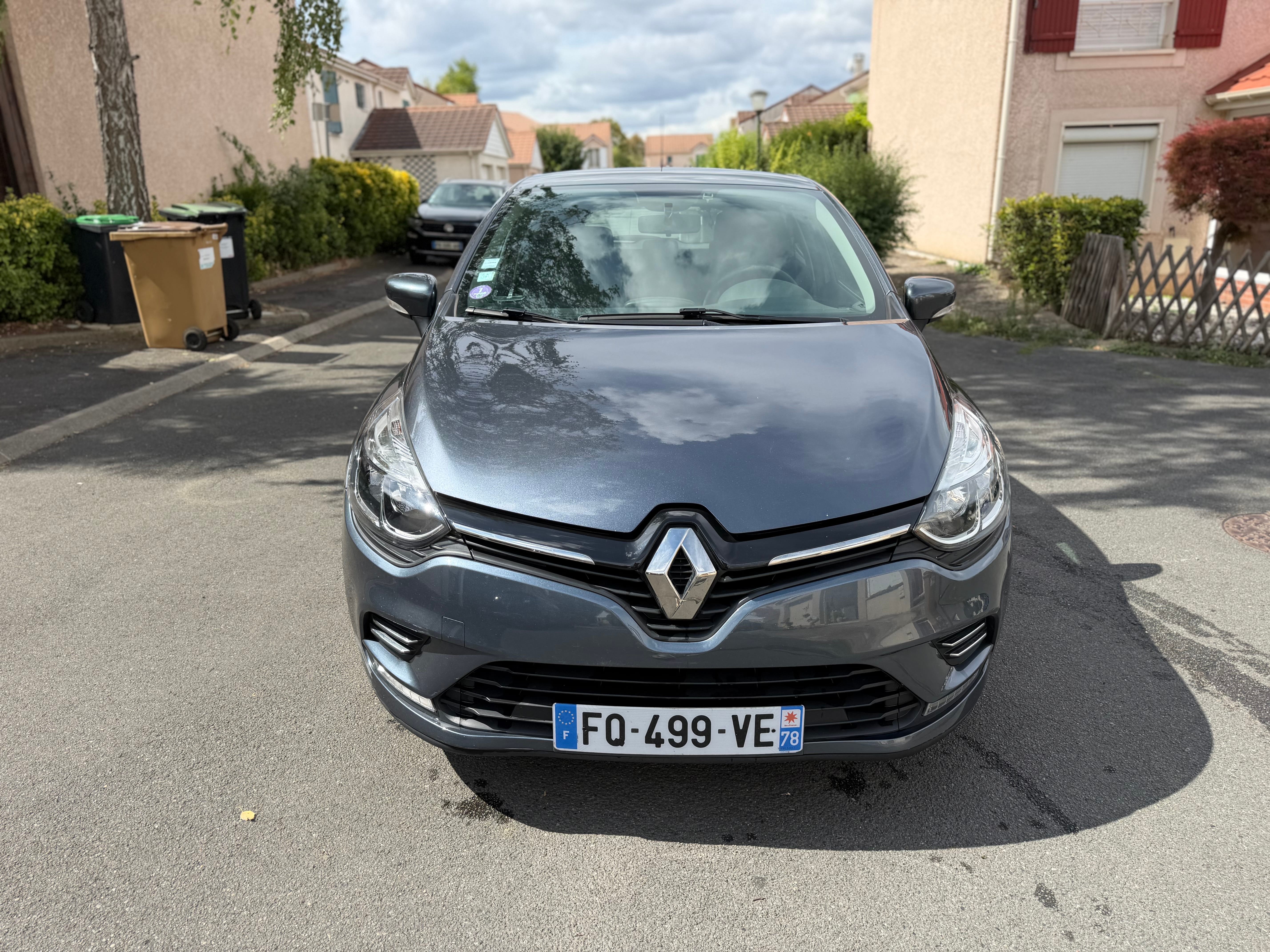 Renault Clio 0.9 tce avec Autoradio