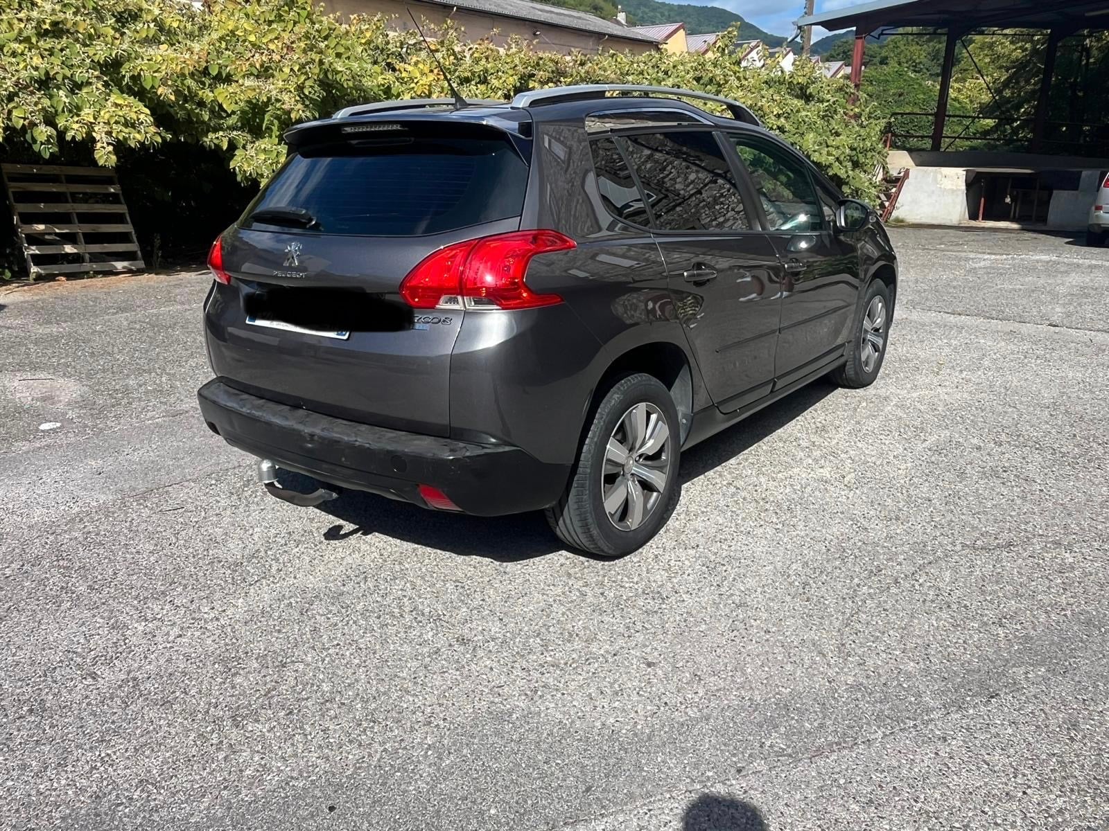 Peugeot e-208 Allure avec Climatisation