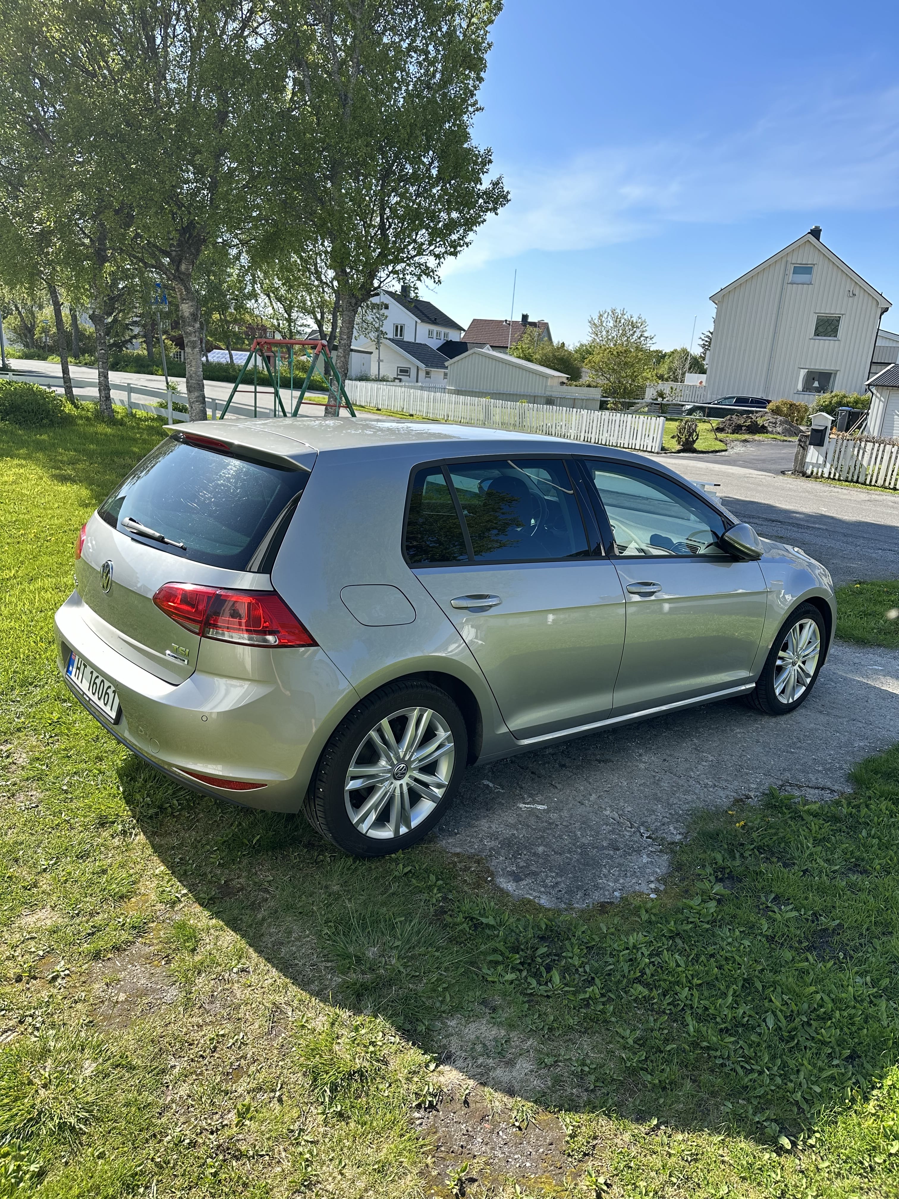 Volkswagen Golf 1.2 Bensin med Cruisekontroll