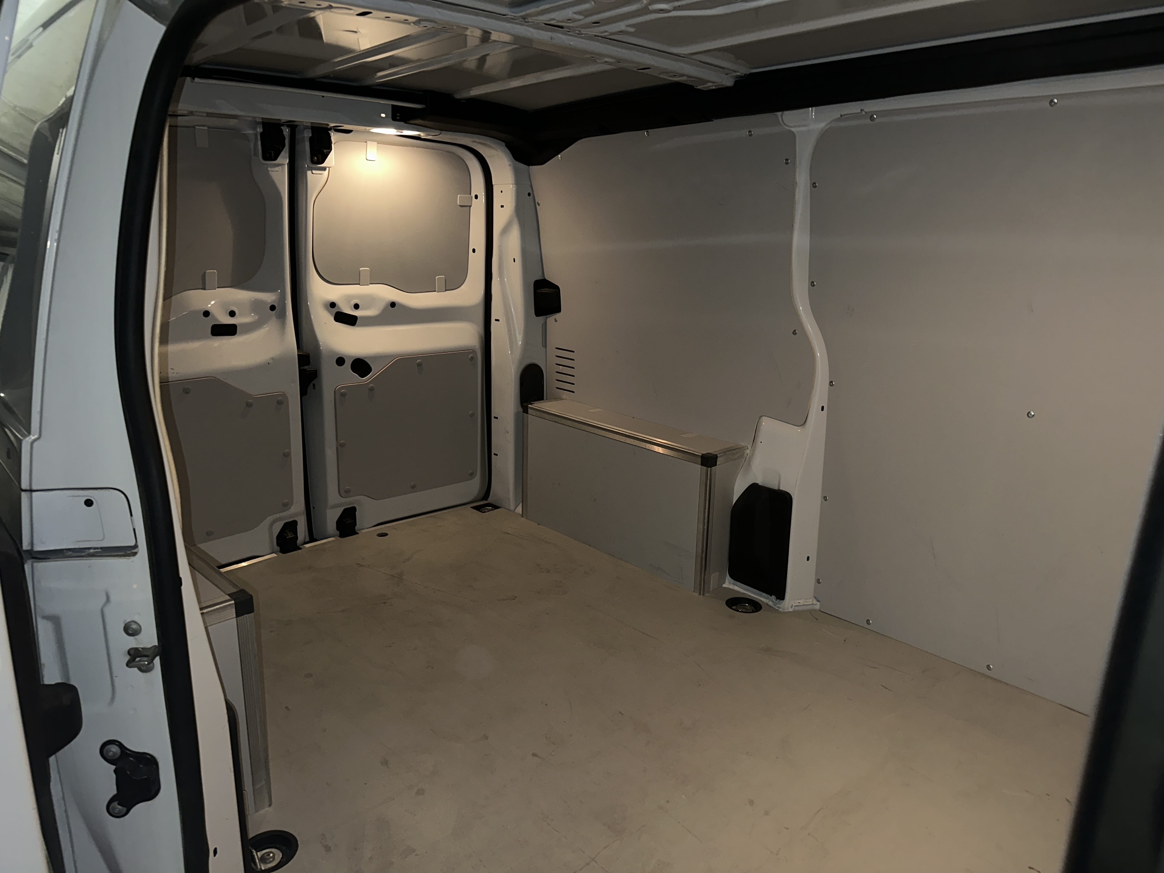 Opel Vivaro avec Entrée audio / iPod