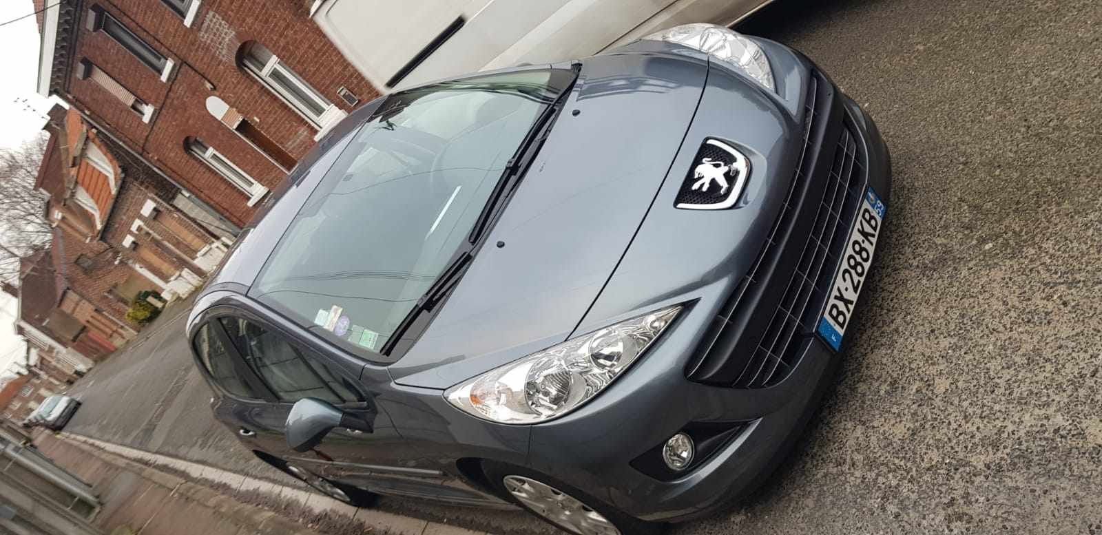 Peugeot 207 avec Climatisation