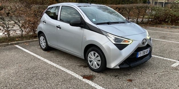 Toyota Aygo II 1.0 vvti x pro*parking privé, 2021, Essence 98