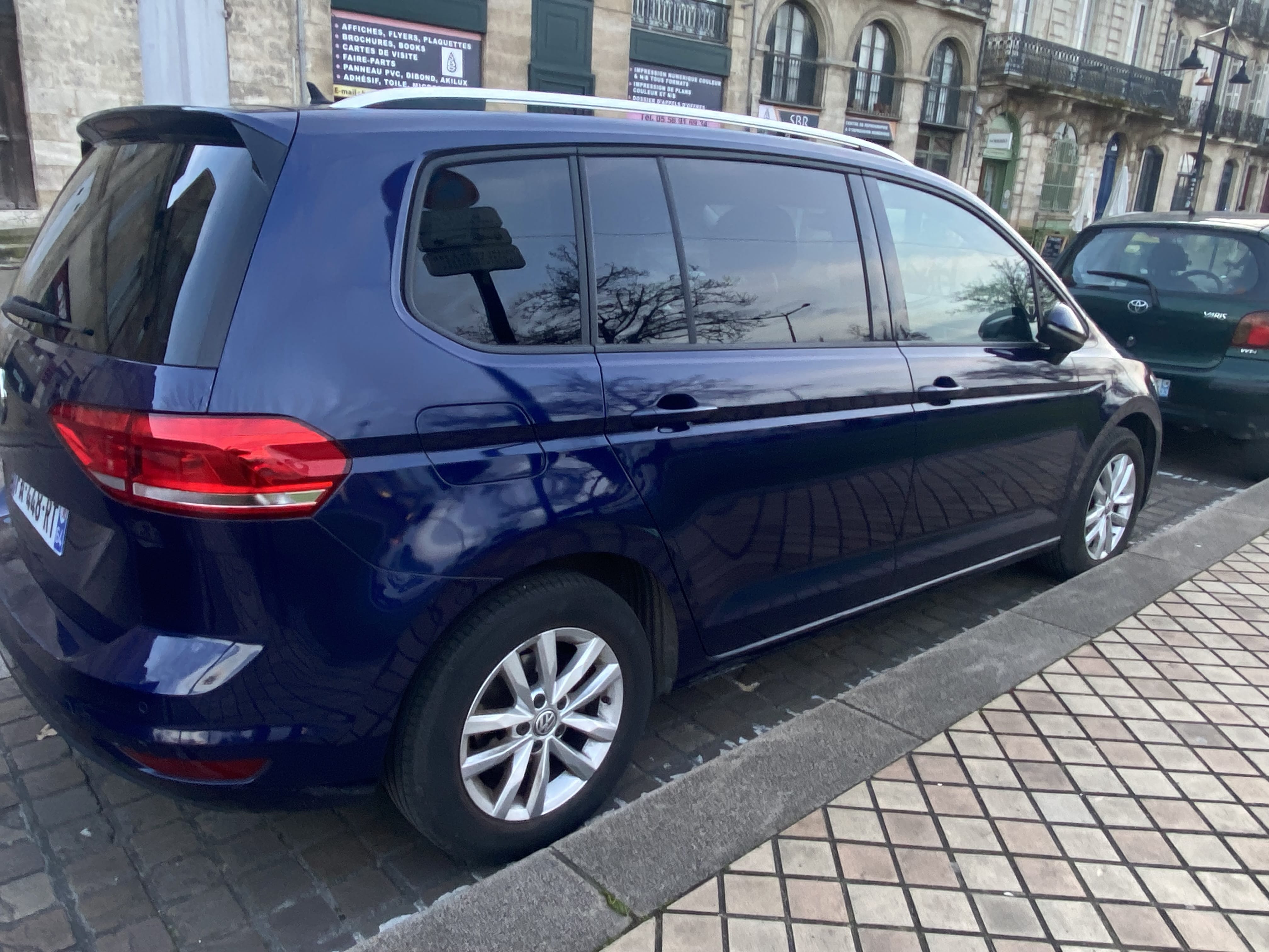 Volkswagen Touran avec Siège bébé