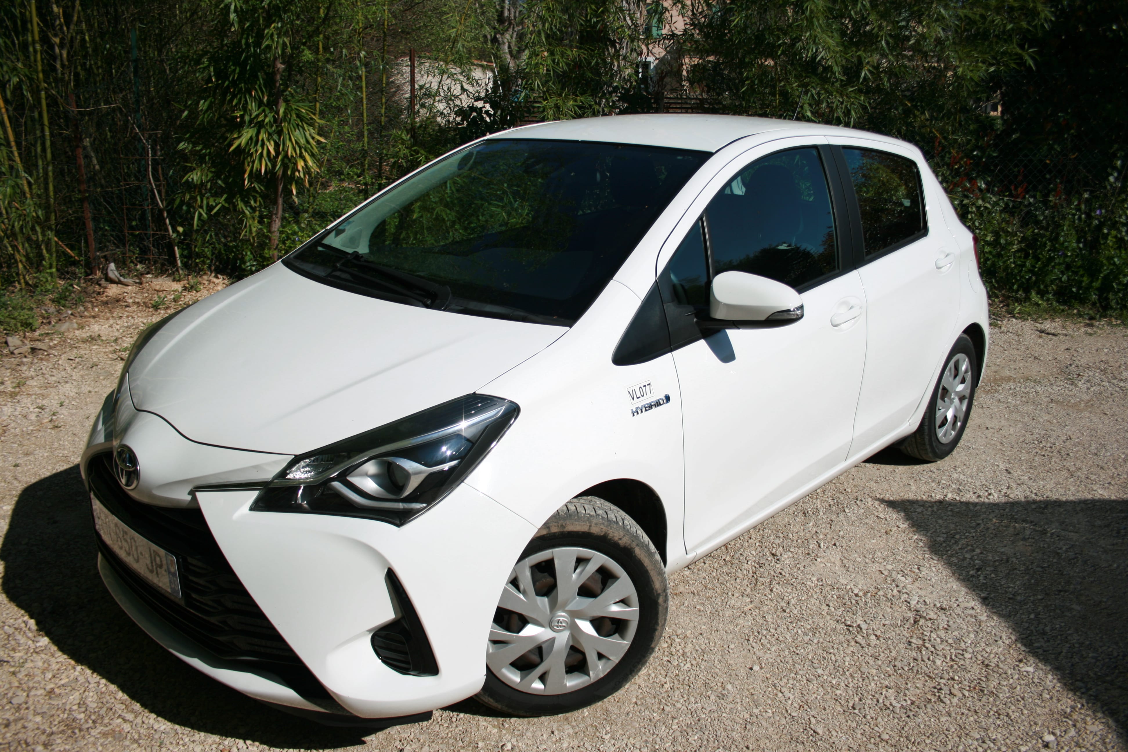 Toyota Yaris Hybride Automatique with USB charging ports
