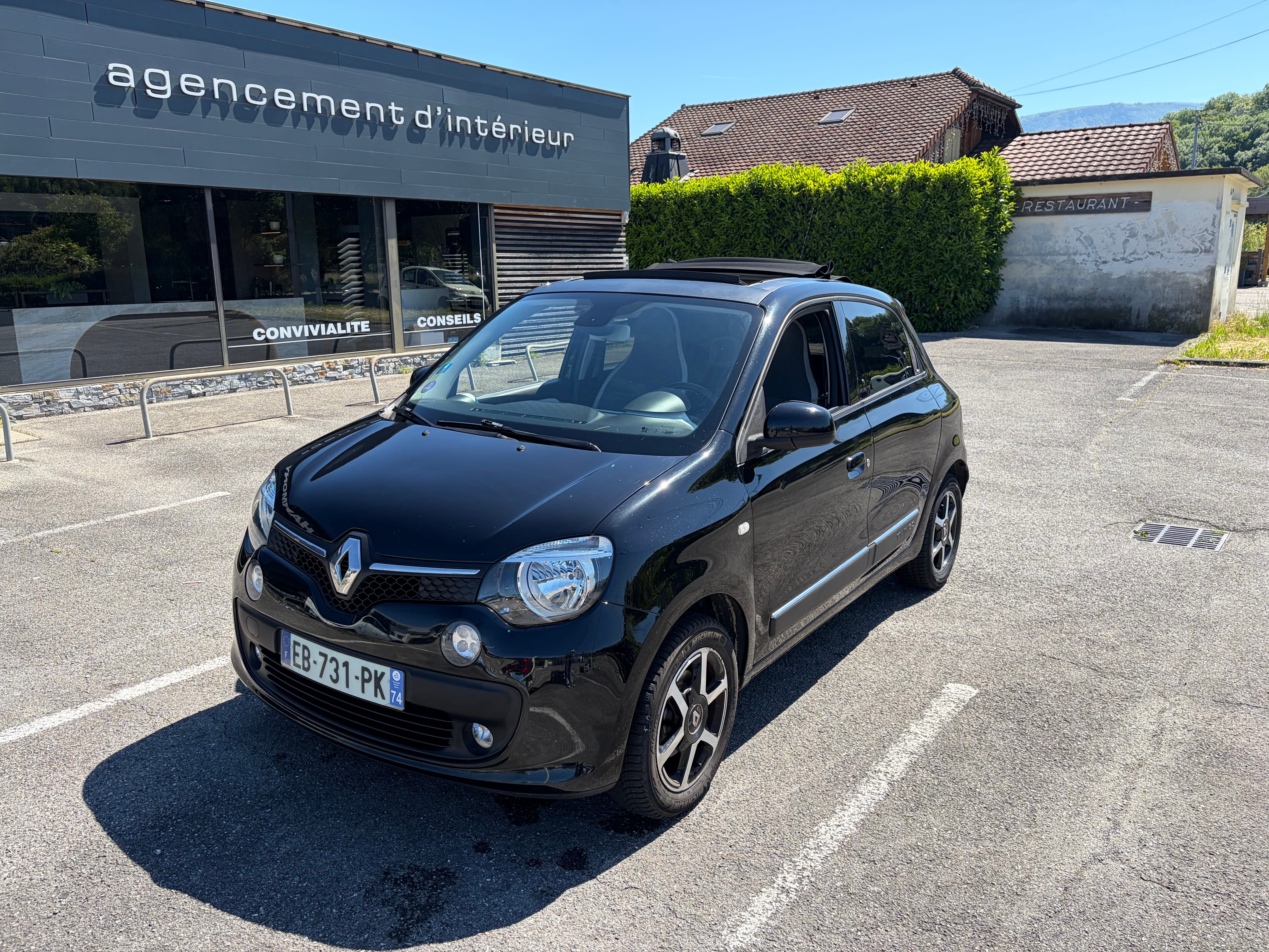 Renault Twingo III 90 ch- toit ouvrant, 2016, Essence 95