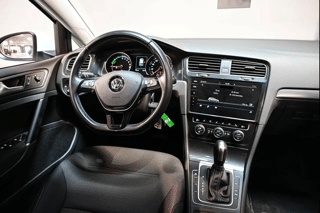Volkswagen Golf Carplay - Électrique avec Régulateur de vitesse