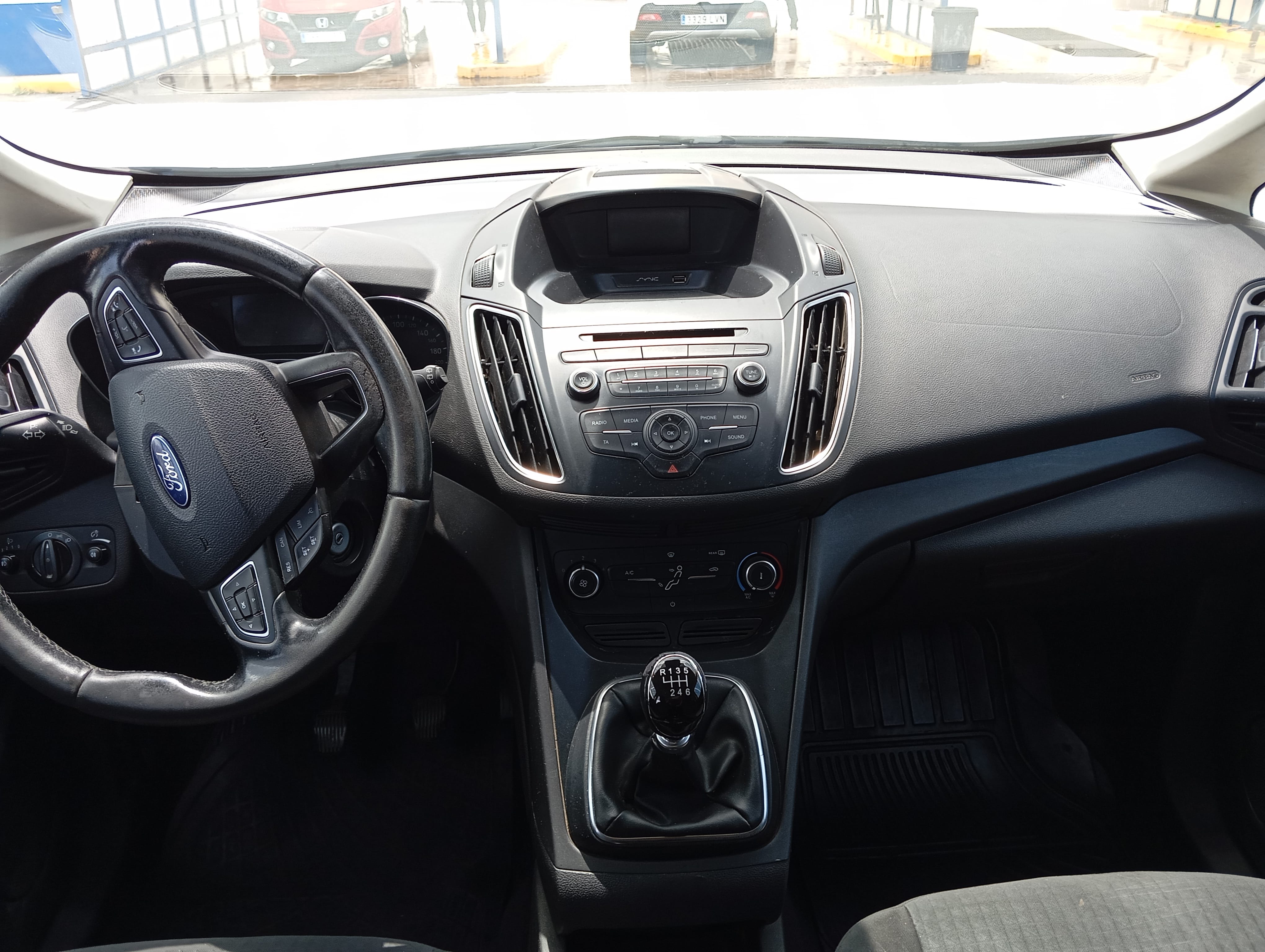 Ford C-Max con Silla infantil