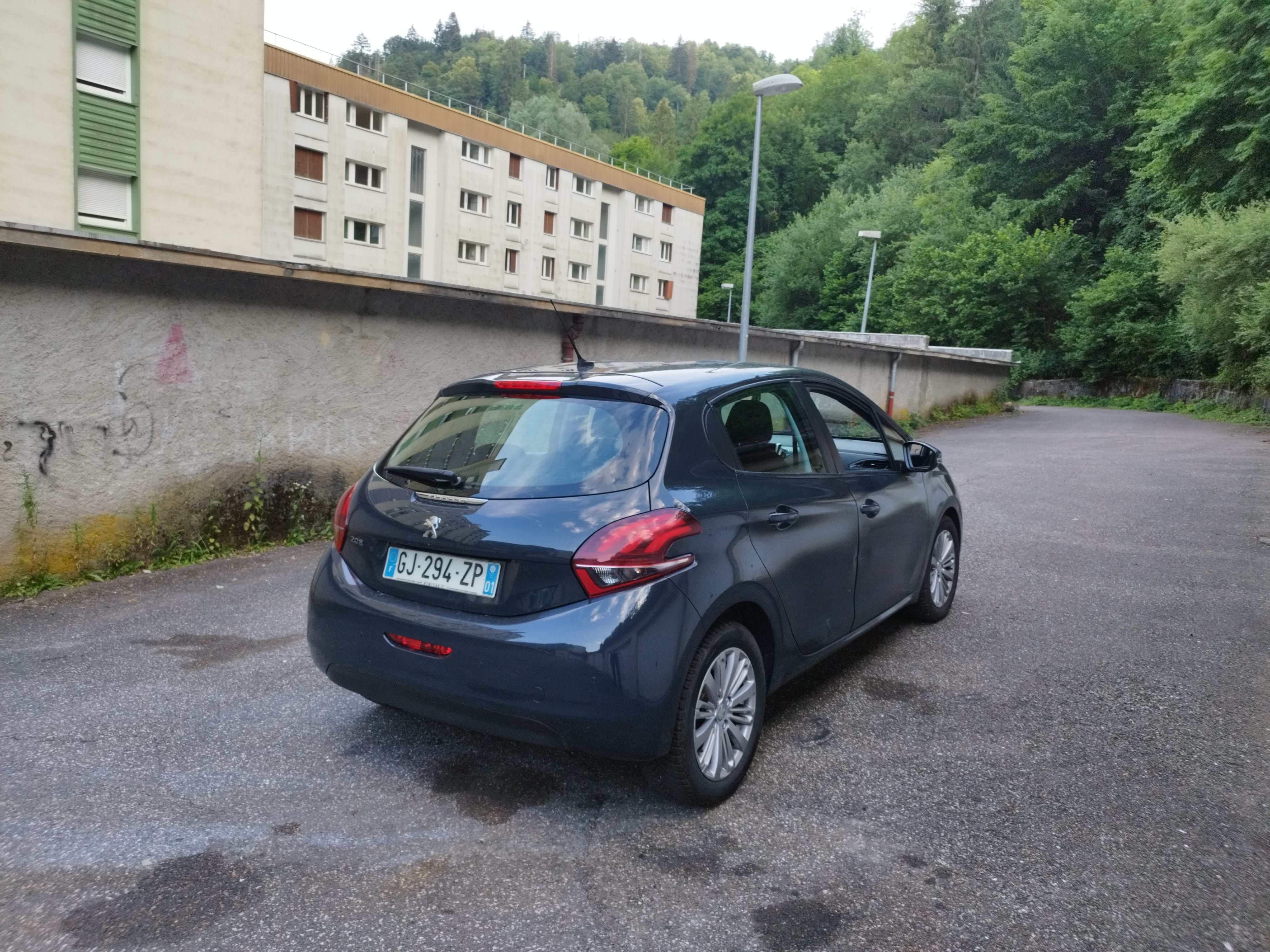 Peugeot 208 1.5 HDi avec Régulateur de vitesse