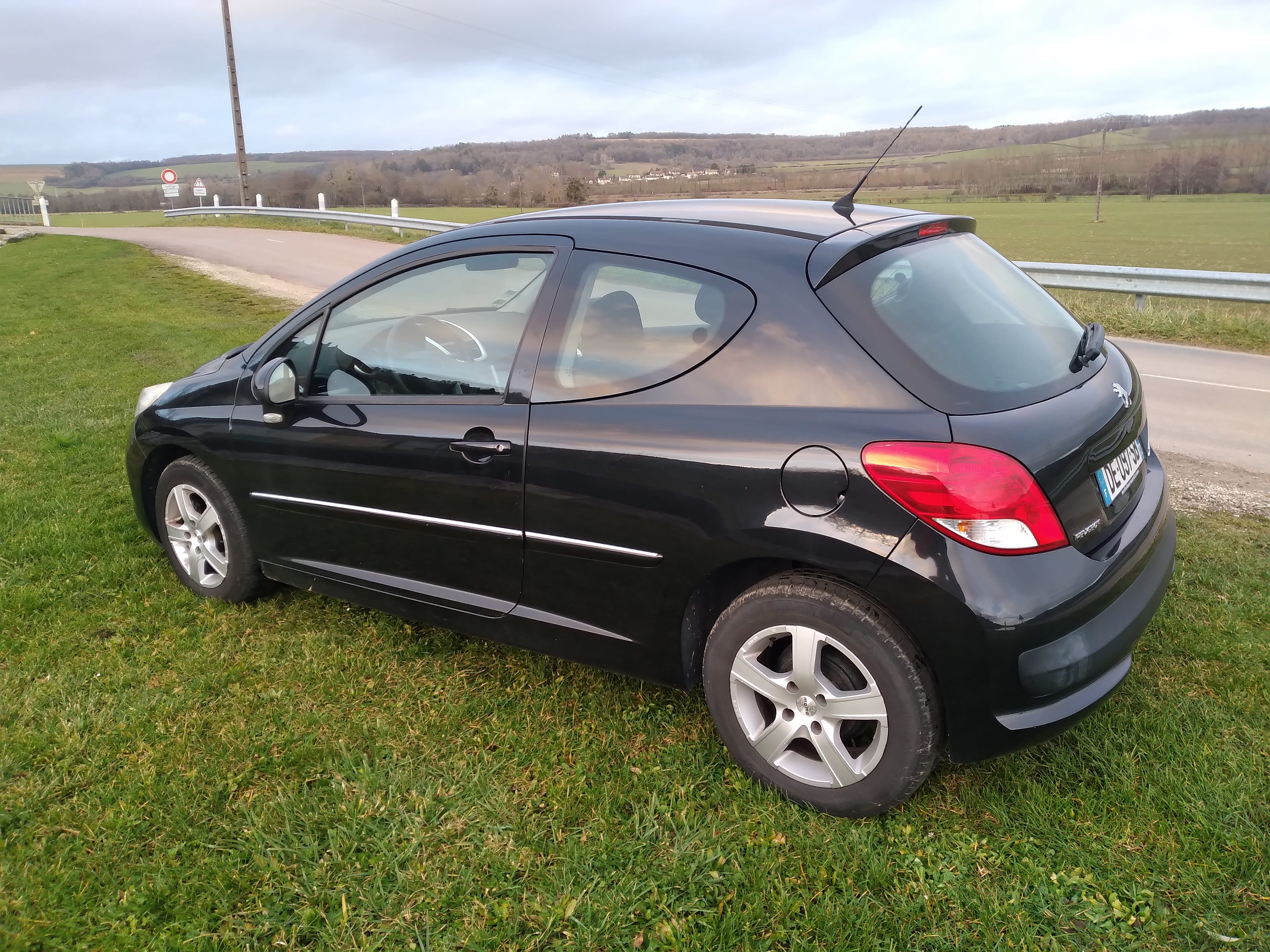 Peugeot 207 1.4 hdi avec Régulateur de vitesse