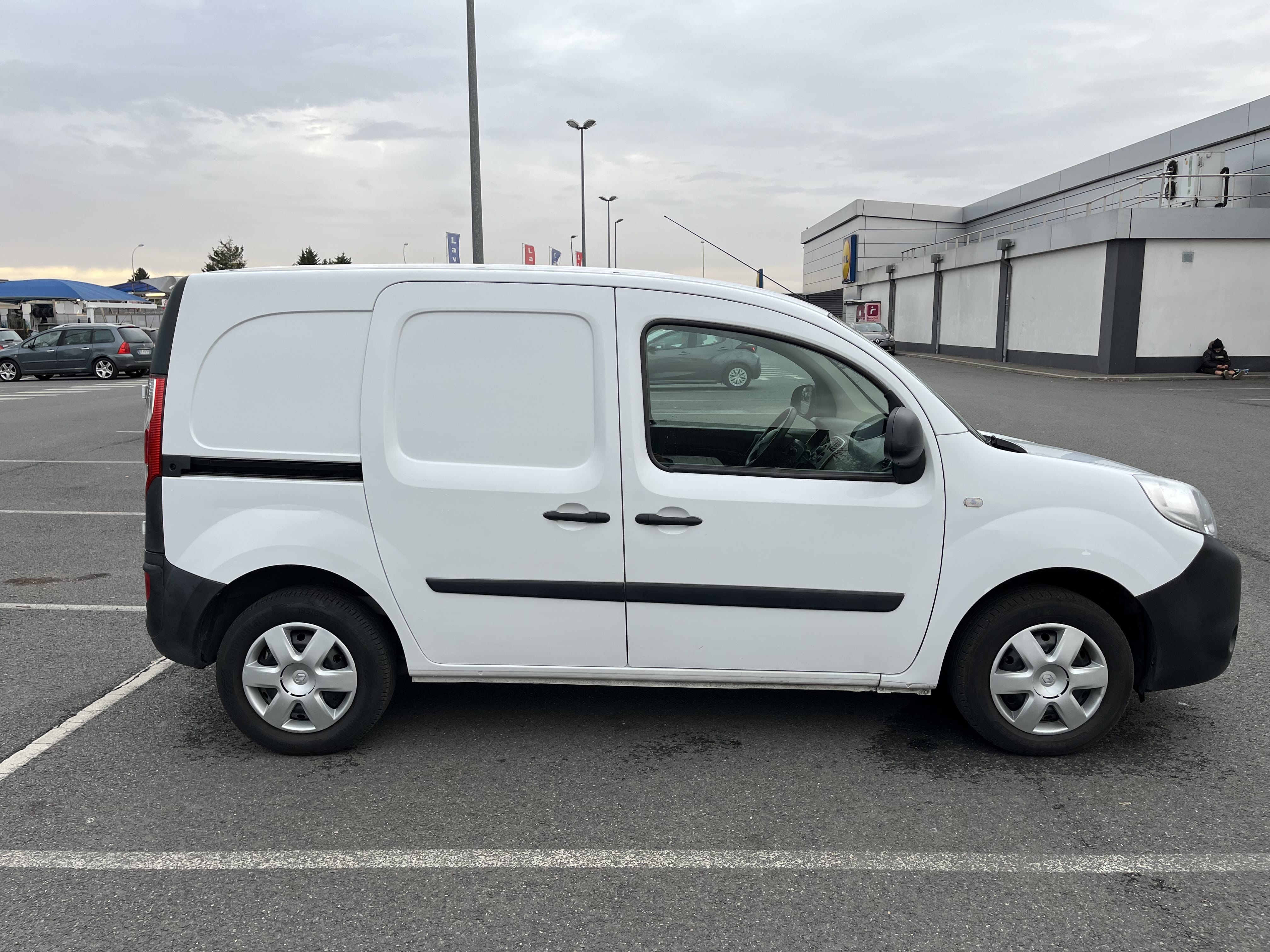 Renault Kangoo Express 1.5 DCI 75cv avec Entrée audio / iPod