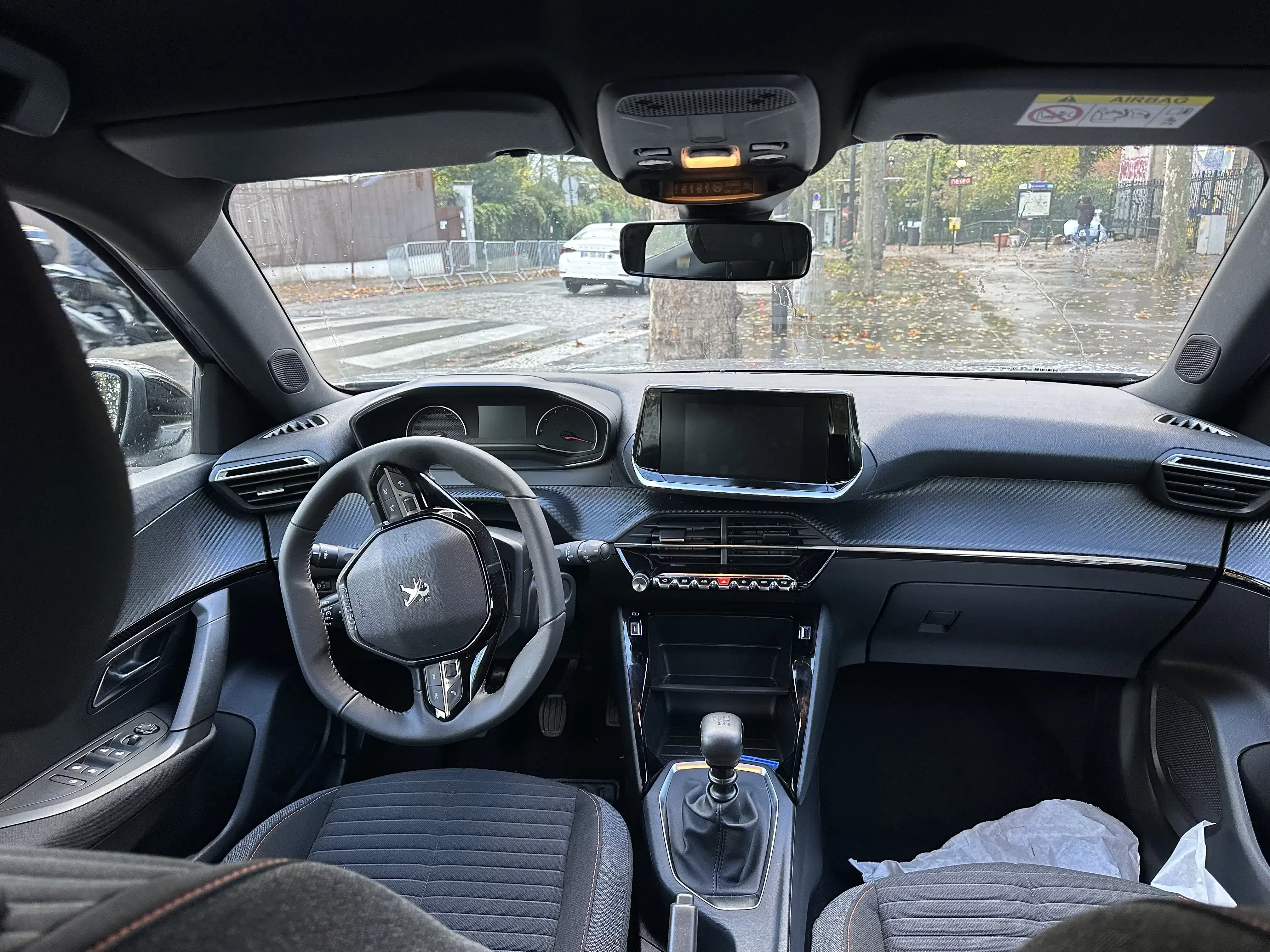 Peugeot 2008 FY029 avec Audio Bluetooth