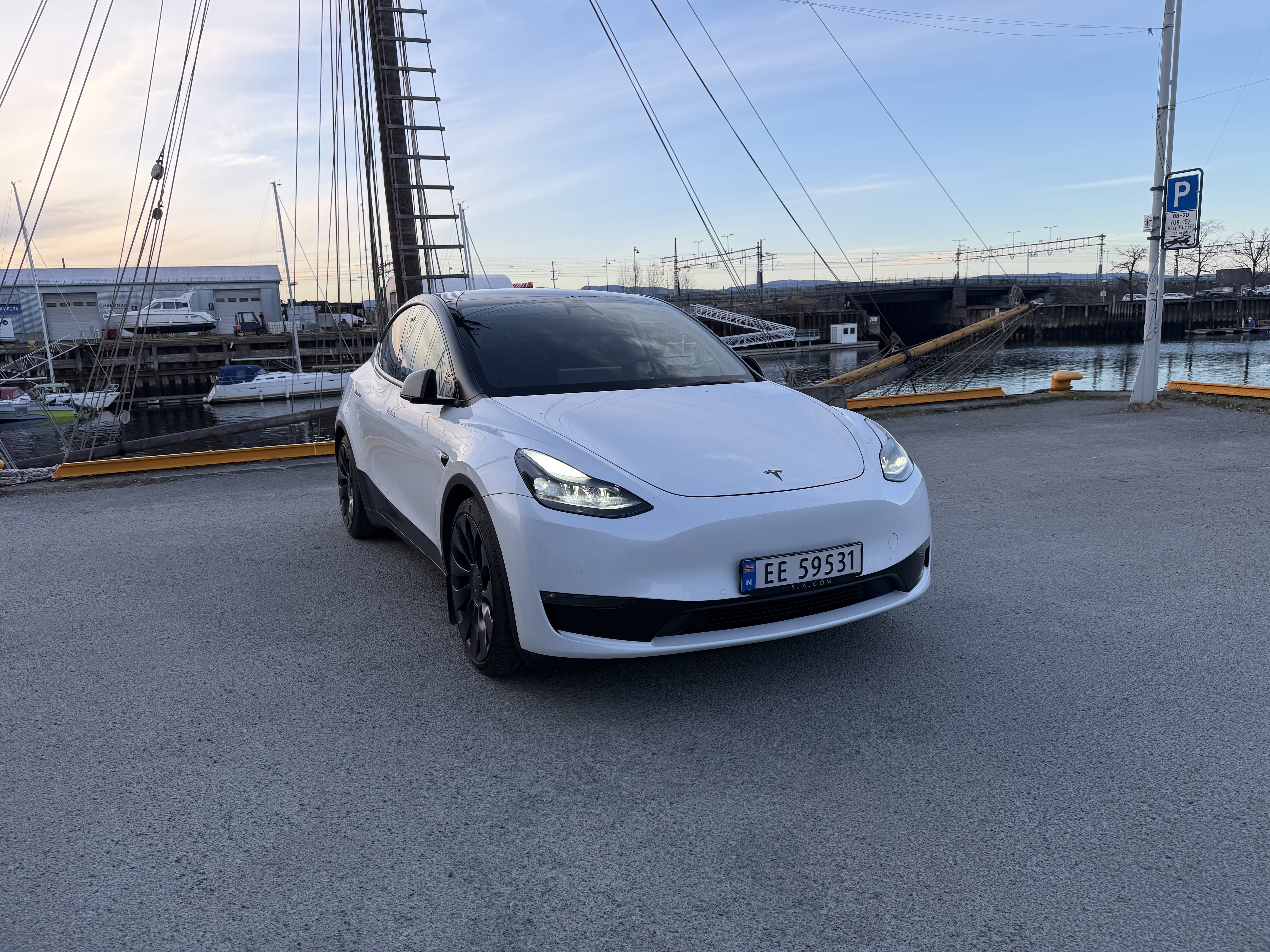Tesla Model Y Performance med Firehjulstrekk