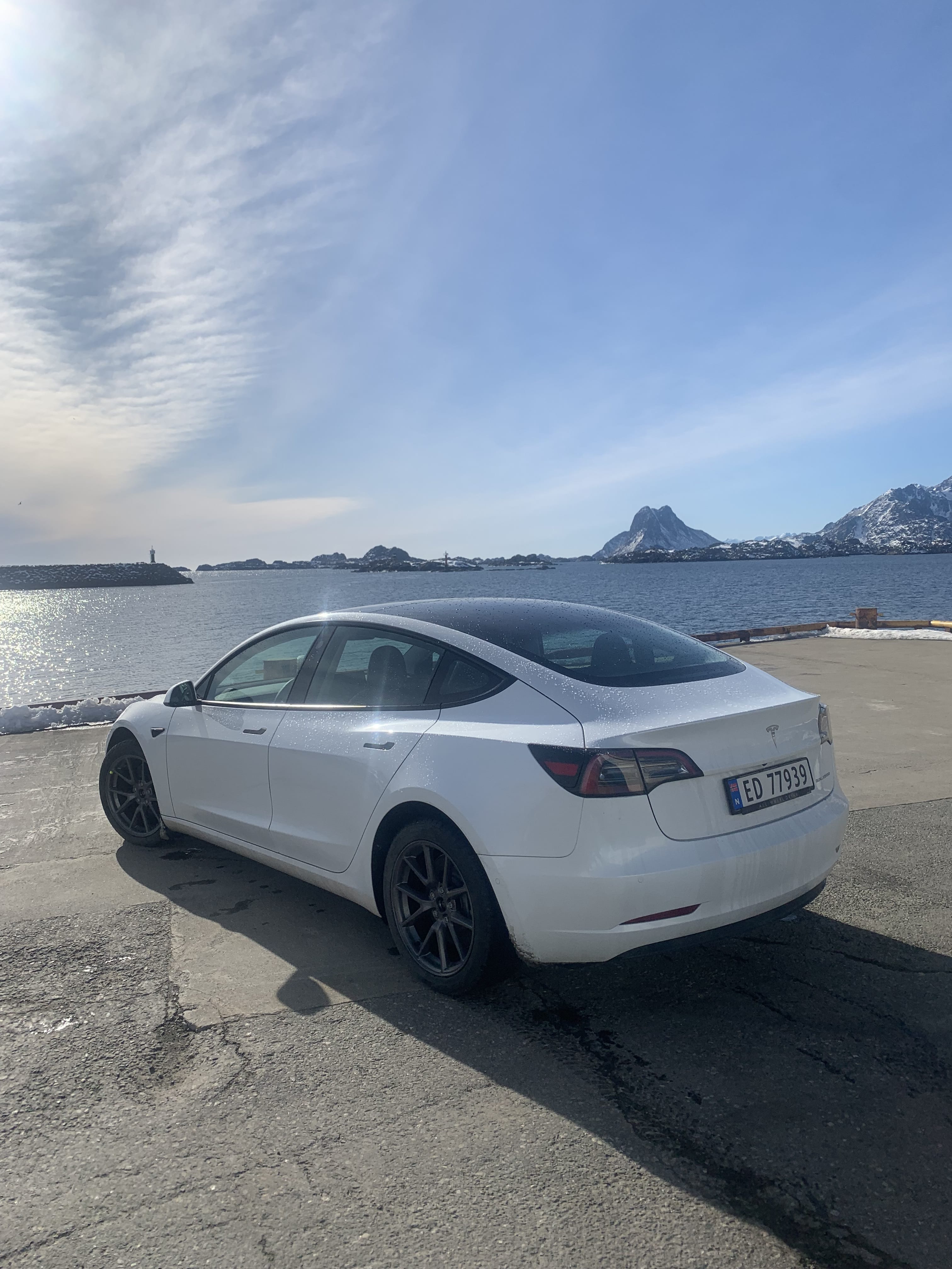 Tesla Model 3 med Cruisekontroll