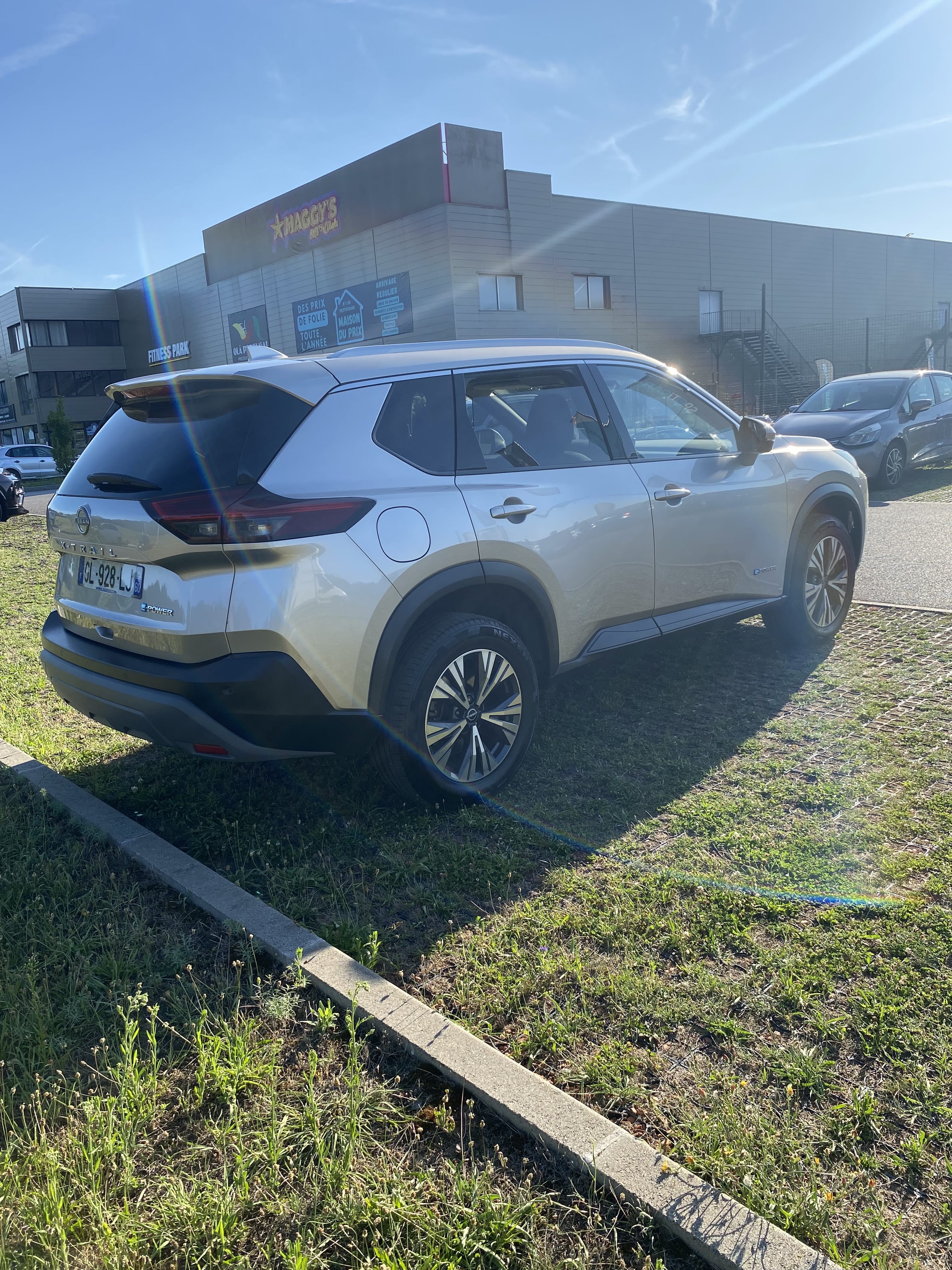 Nissan X-Trail avec GPS
