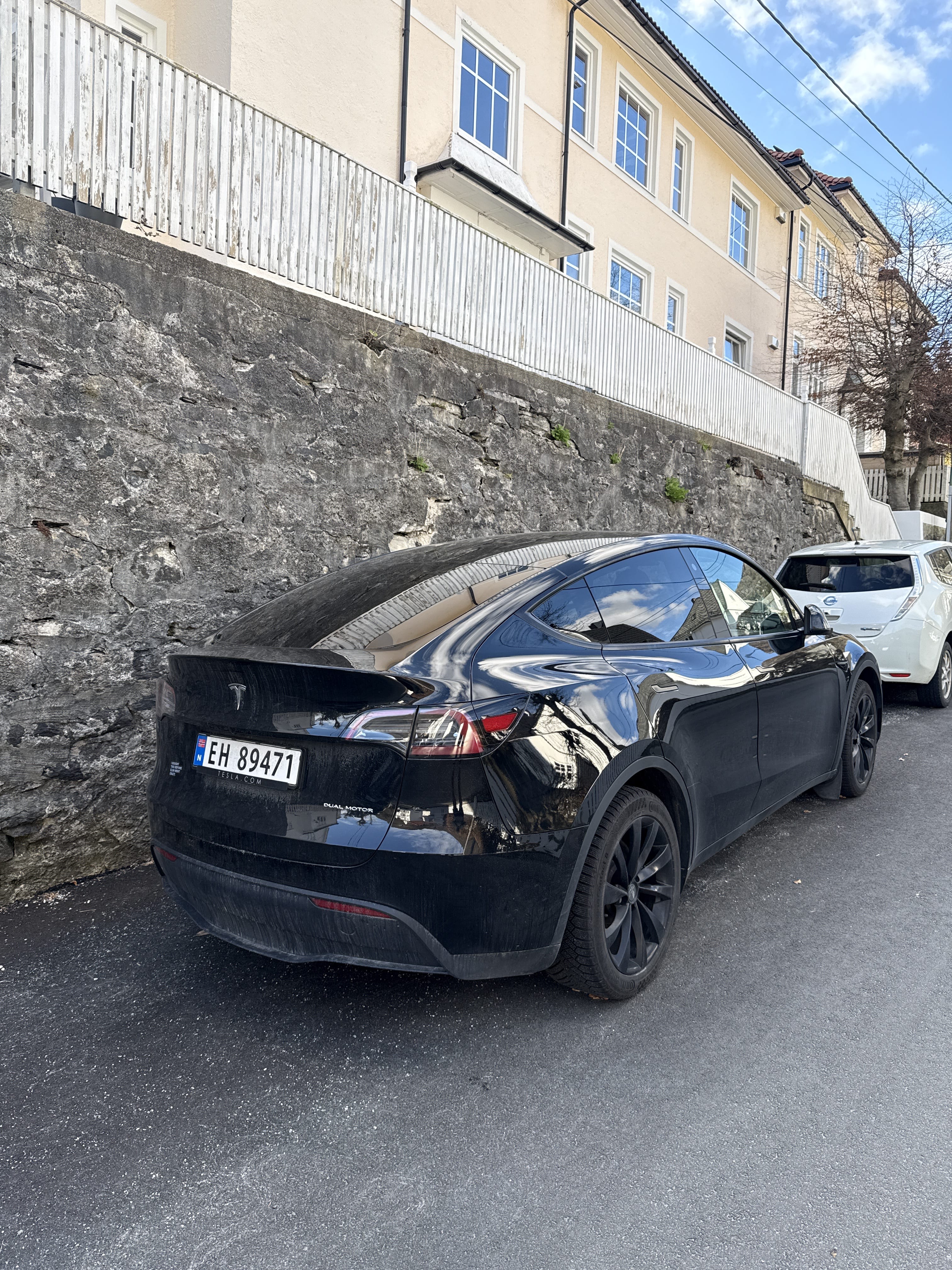 Tesla Model Y Long Range med Ryggekamera