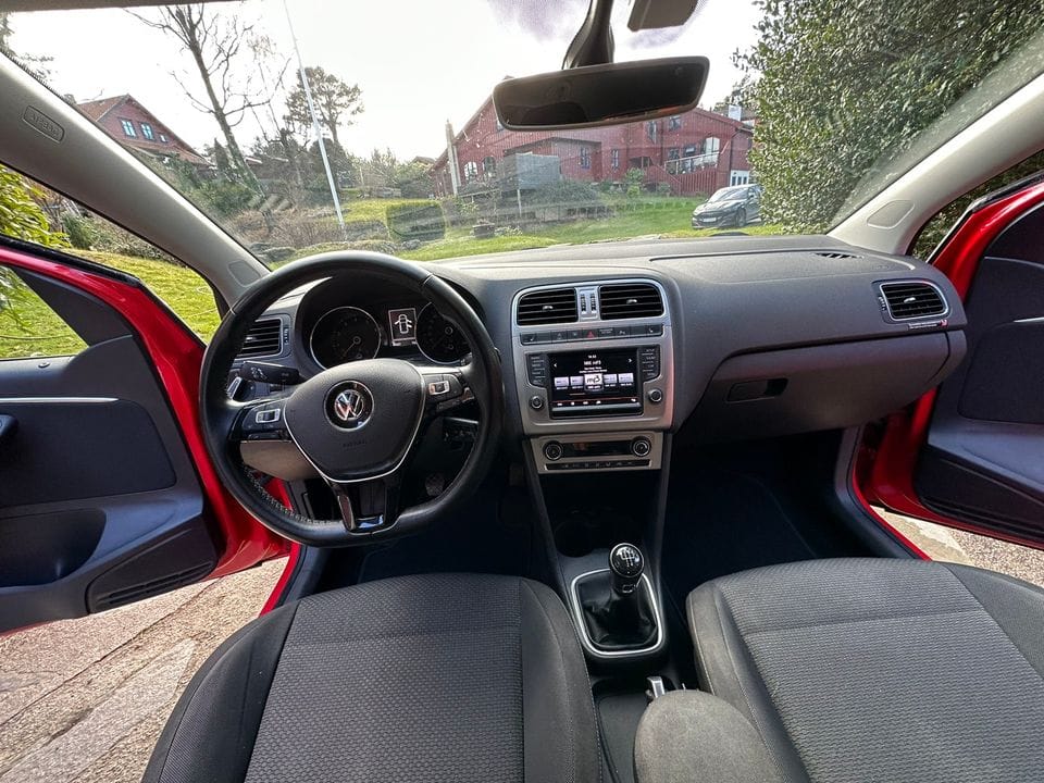 Volkswagen Polo med Lydinngang