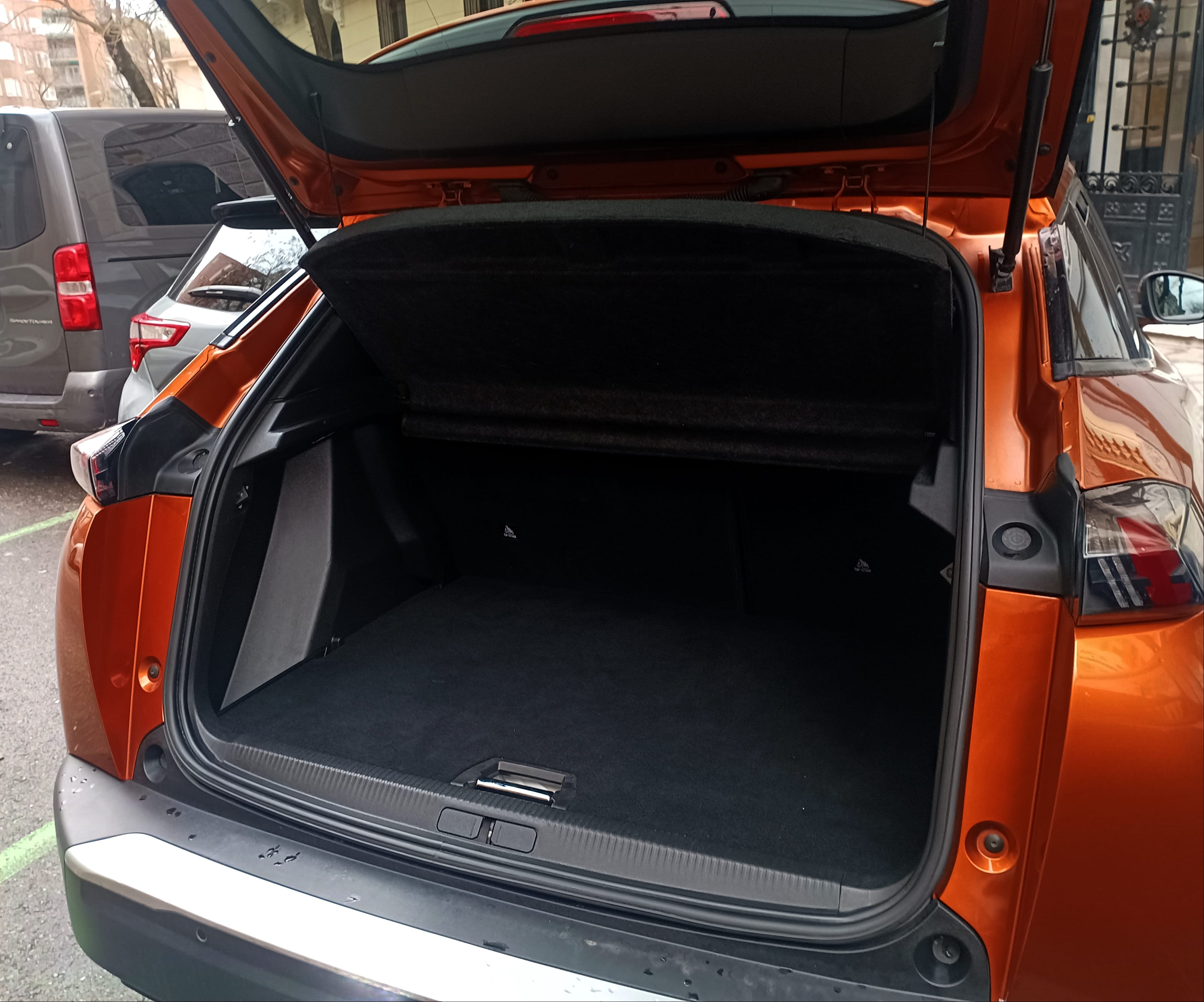 Peugeot 2008 1.2 allure con Audio Bluetooth