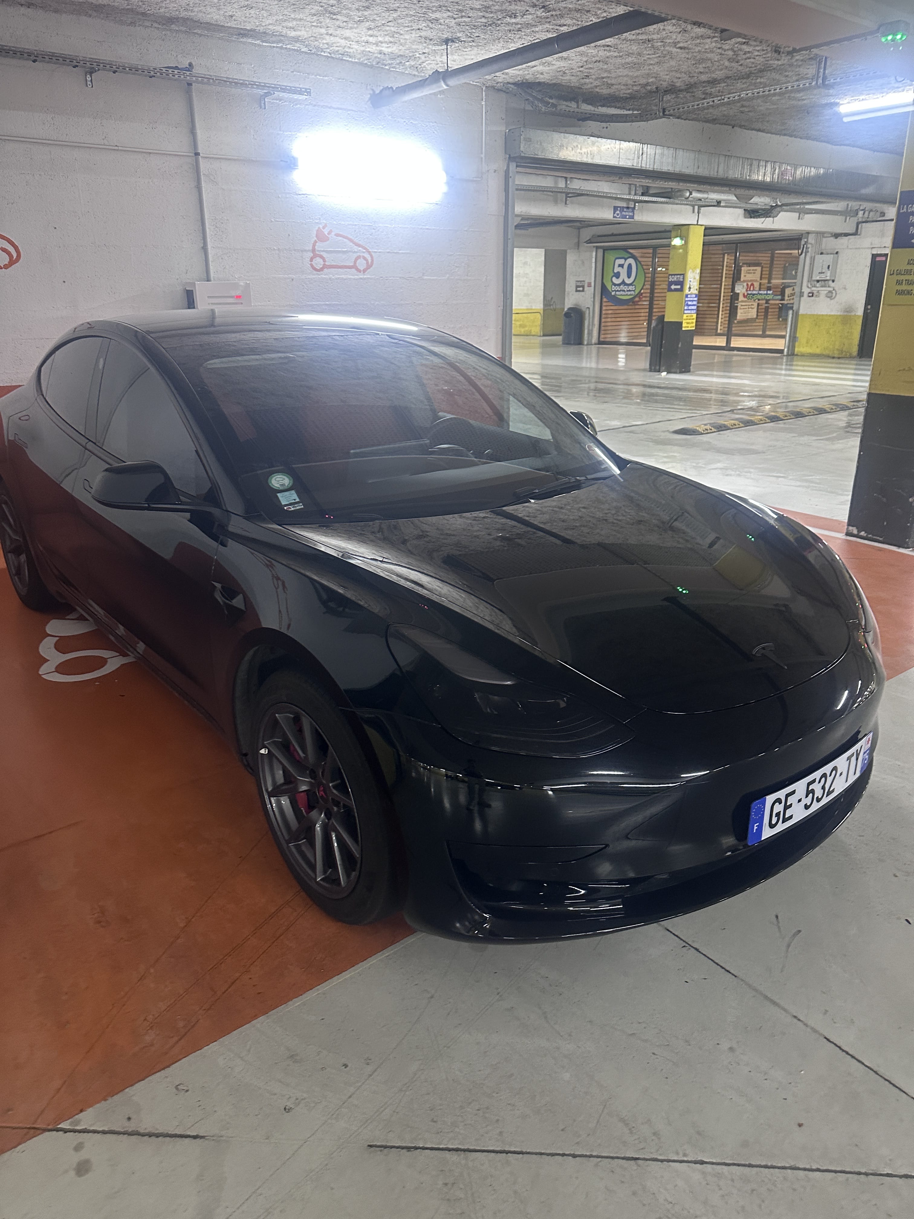 Tesla Model 3 avec Climatisation