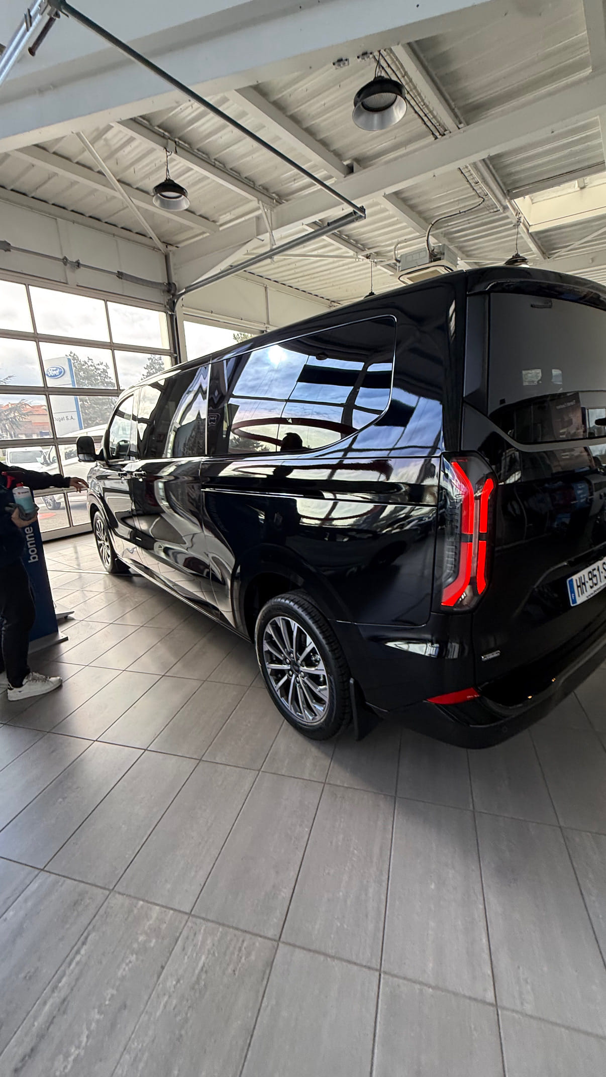 Ford Tourneo Custom avec GPS