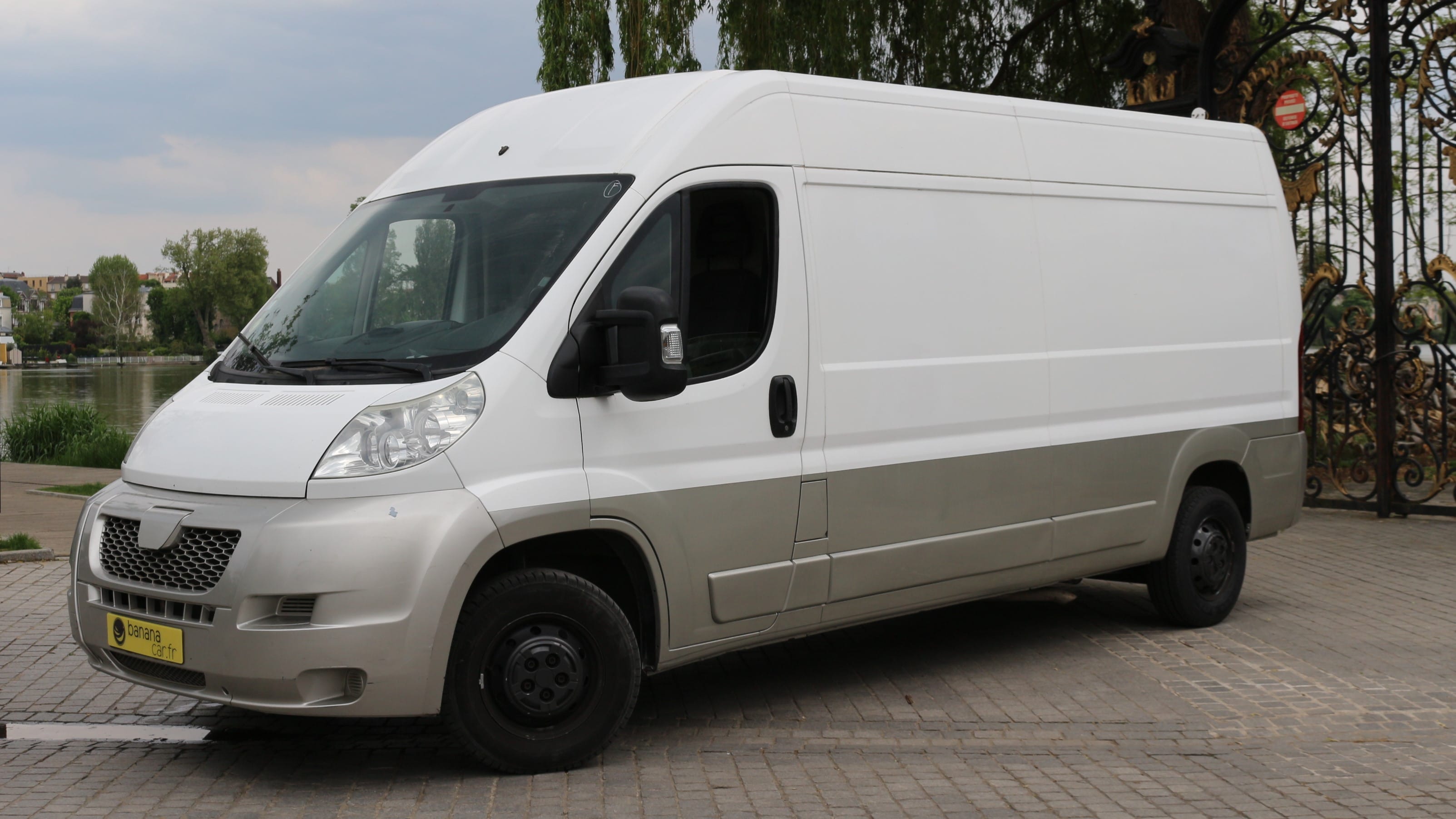 Peugeot Boxer DC-712-PA avec Climatisation