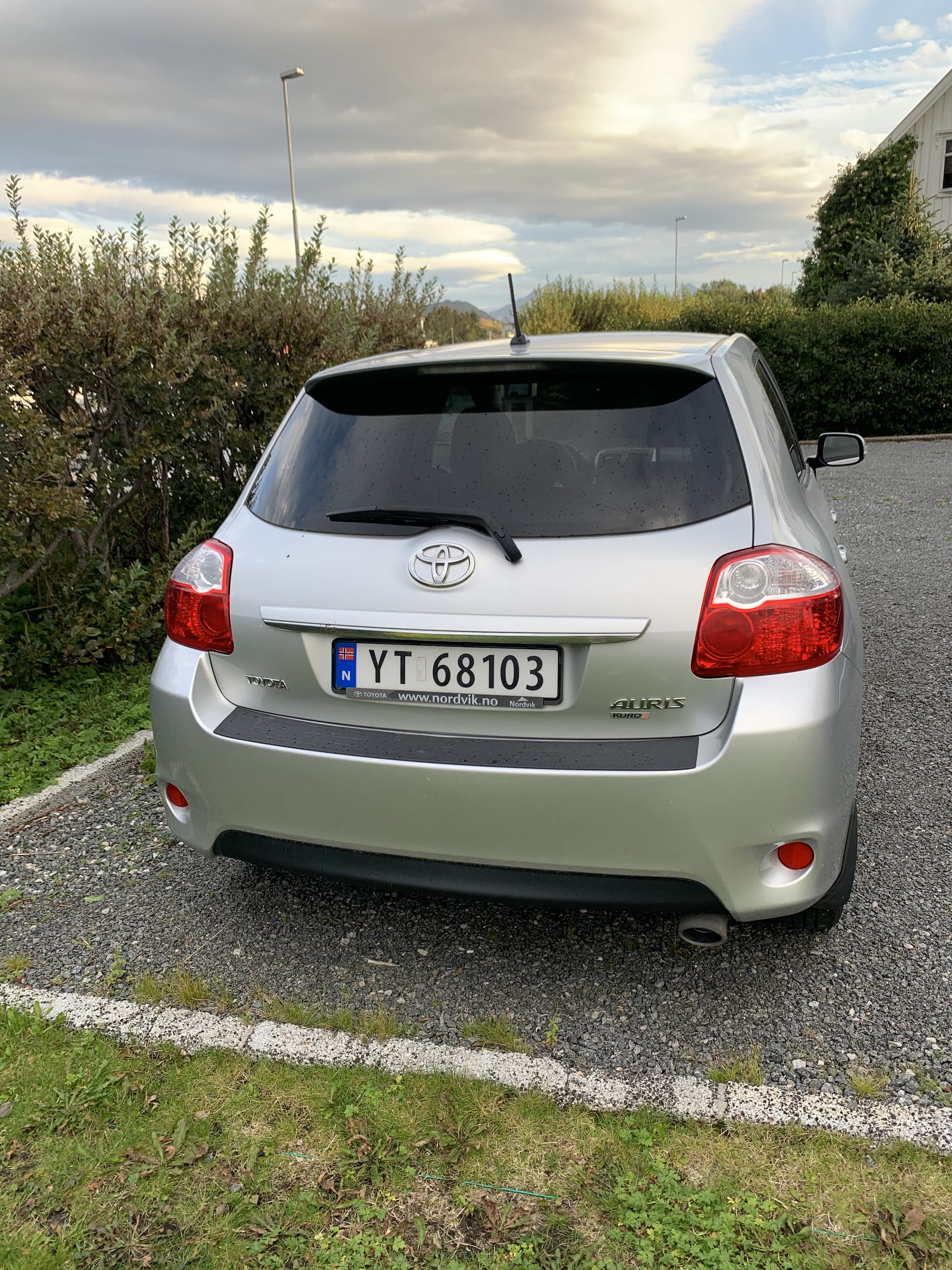 Toyota Auris with Cruise control