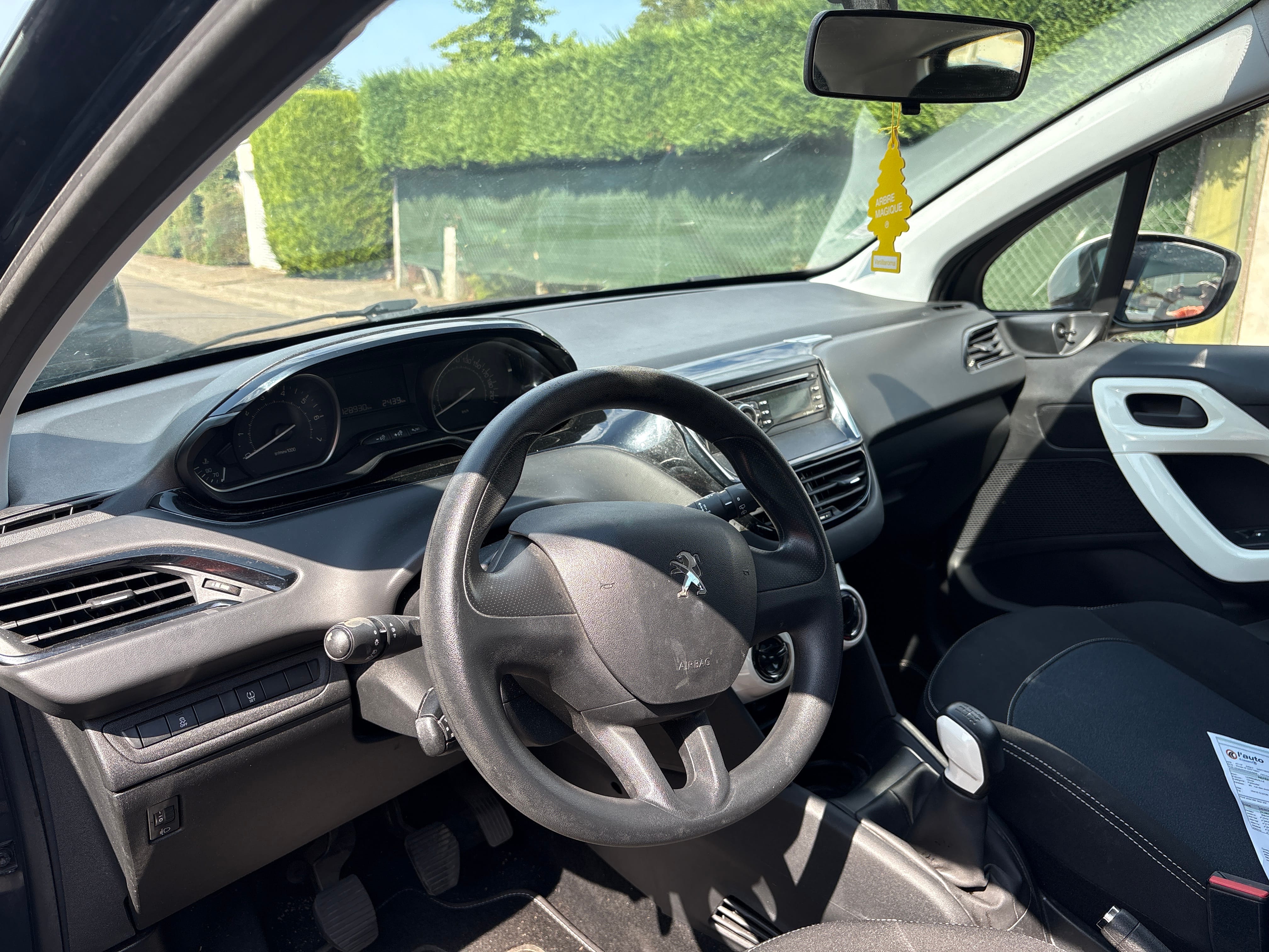 Peugeot 208 1.2 vti avec Audio Bluetooth