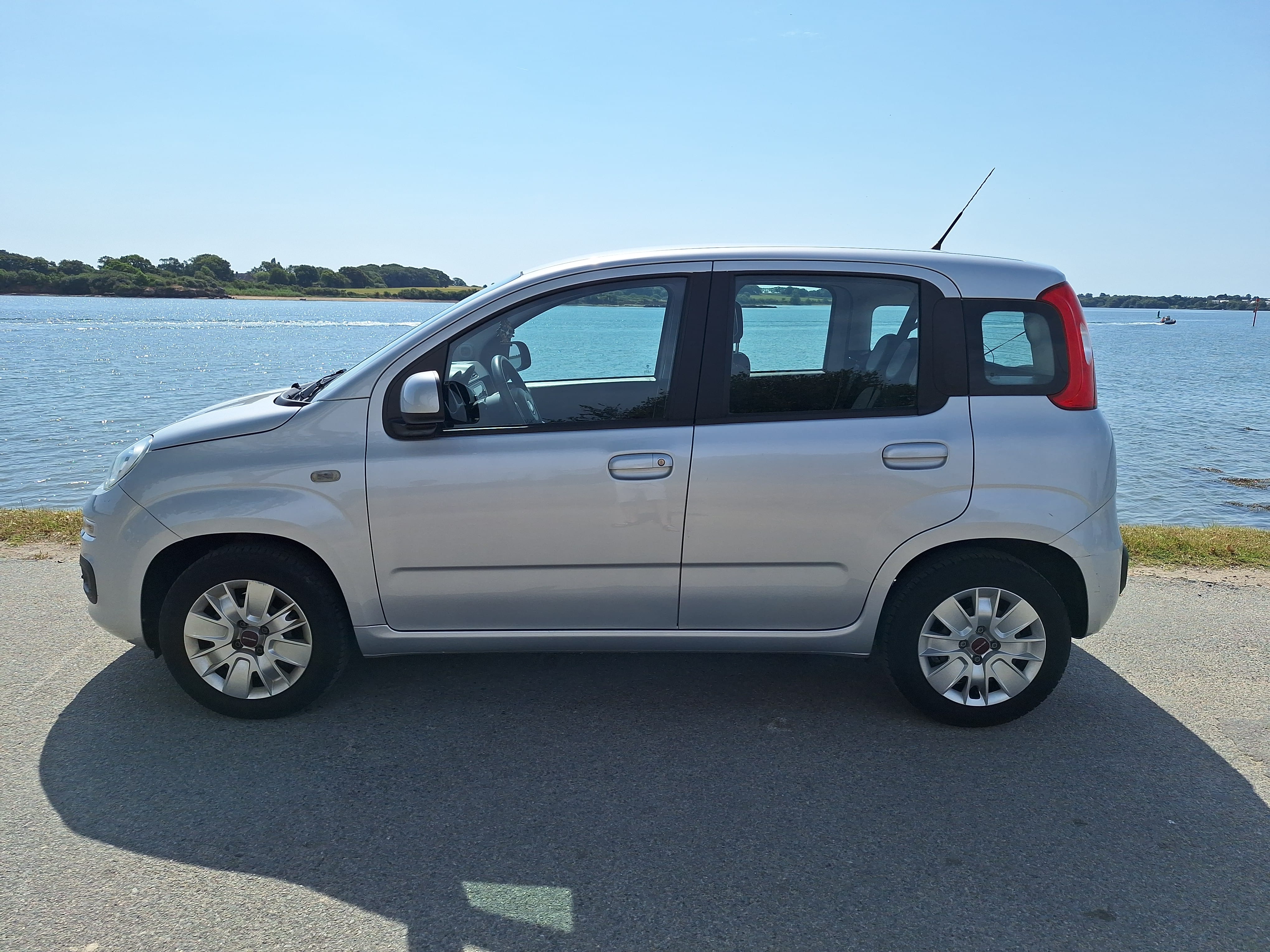Fiat Panda 1.2l 8v 69ch avec Climatisation