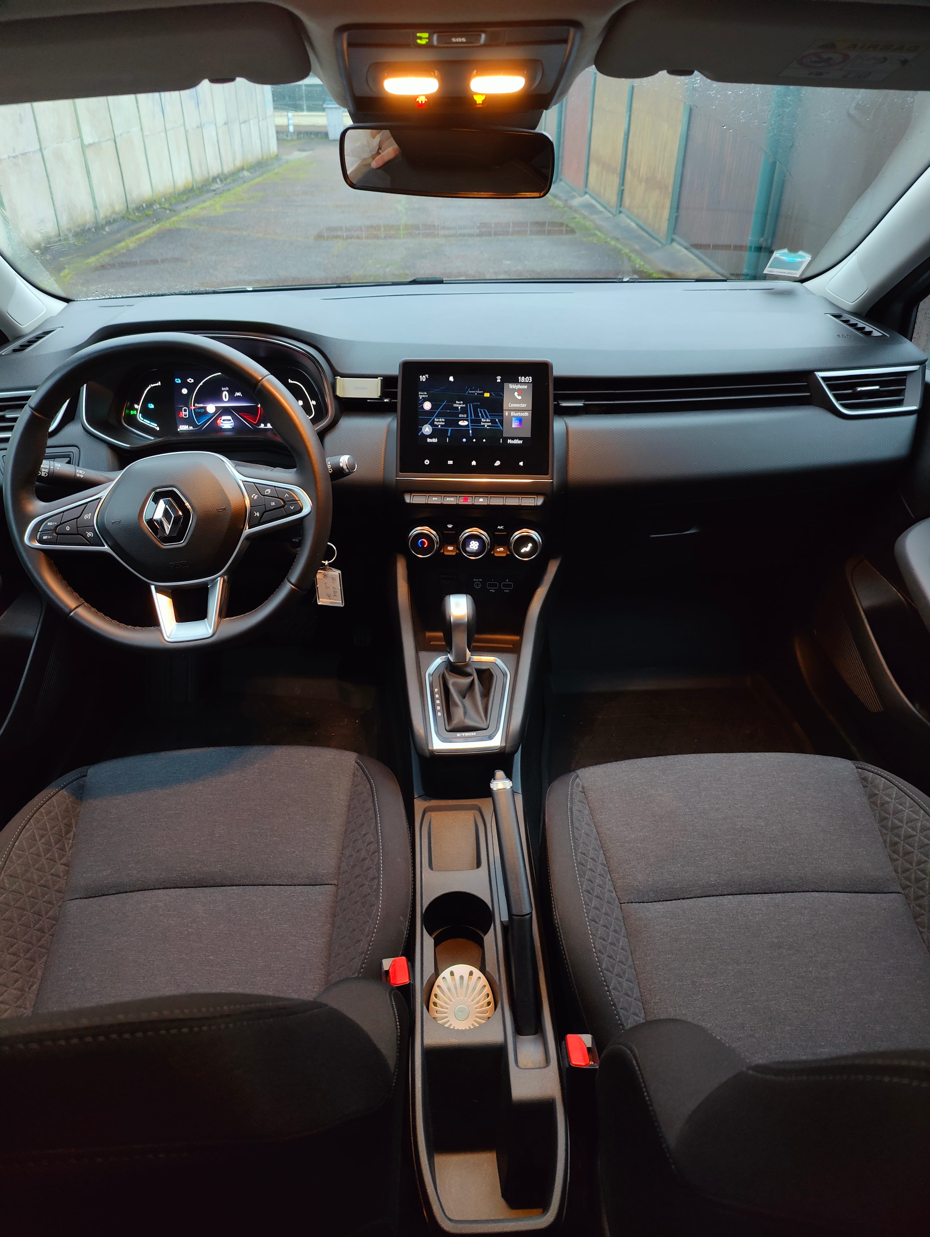 Renault Clio E-tech avec GPS