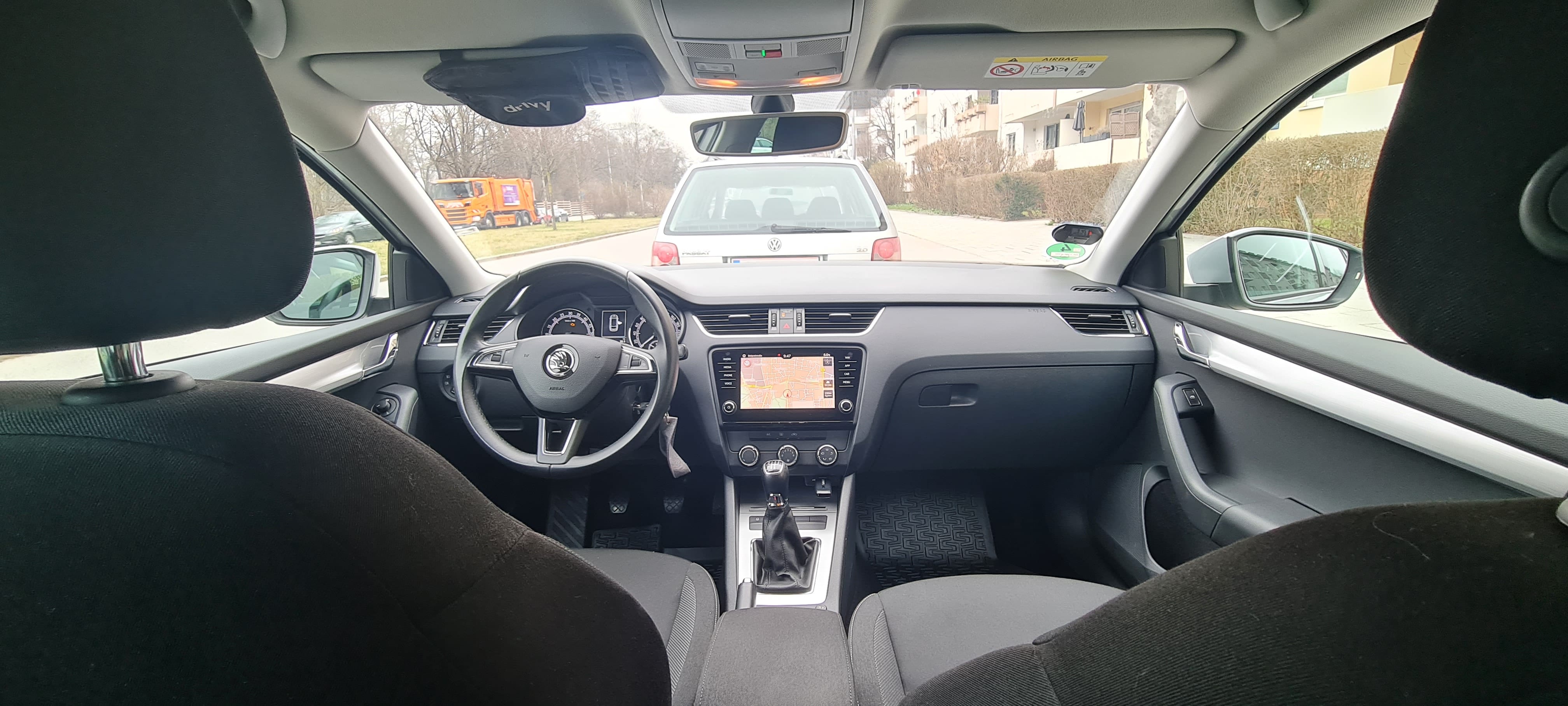 Skoda Octavia Kombi 1.6 TDI with Apple CarPlay