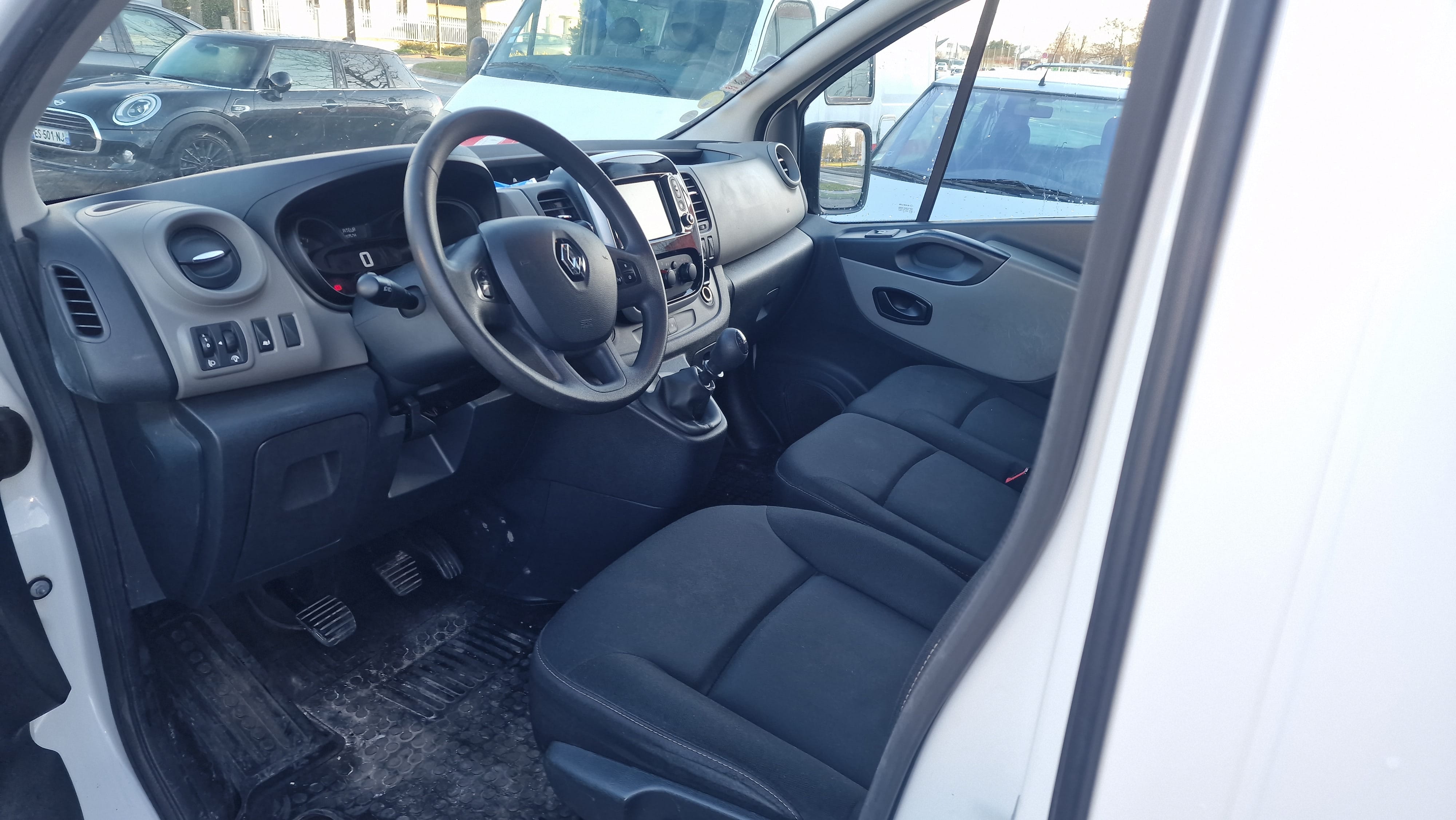 Renault Trafic Passenger avec Port USB