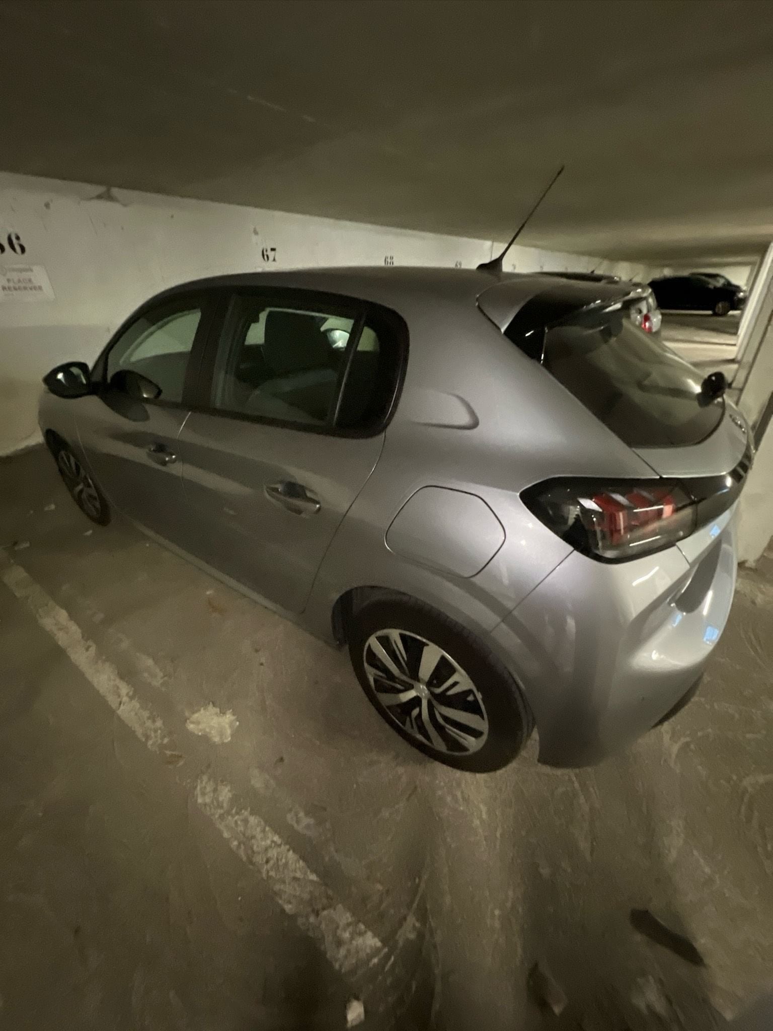 Peugeot 208 avec Climatisation