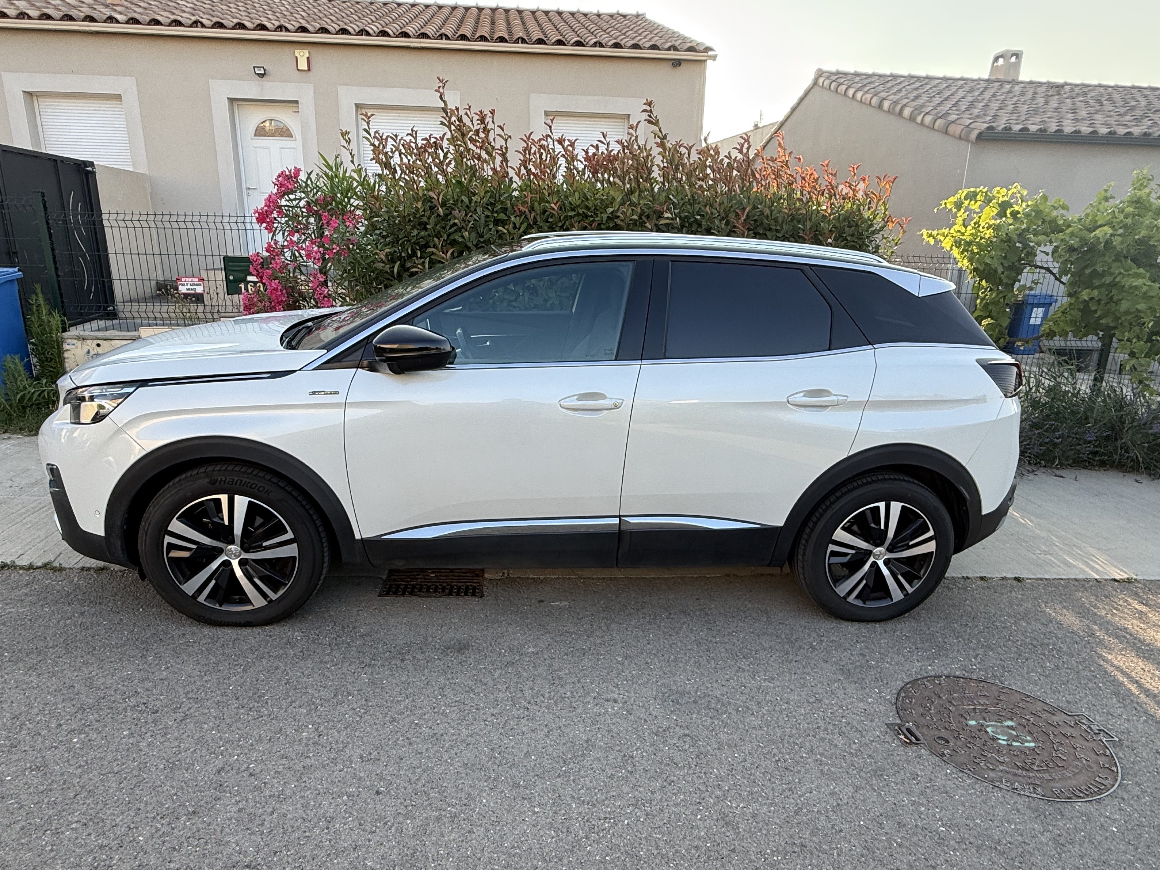 Peugeot 3008 2l hdi avec Climatisation